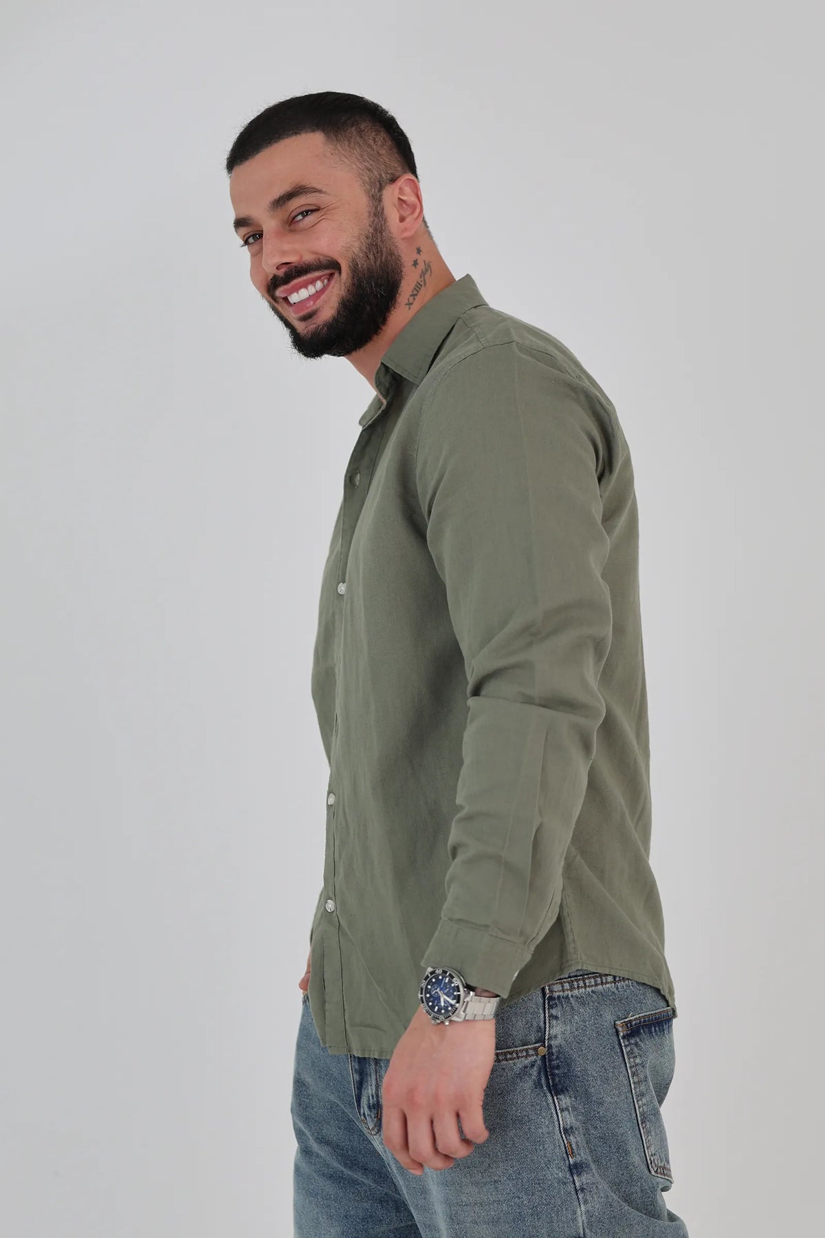 Kemishe classic collar
