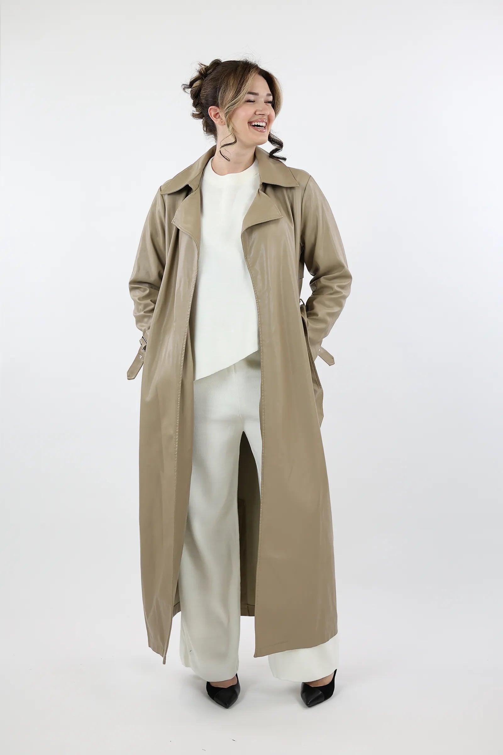 MANTIL LEATHER