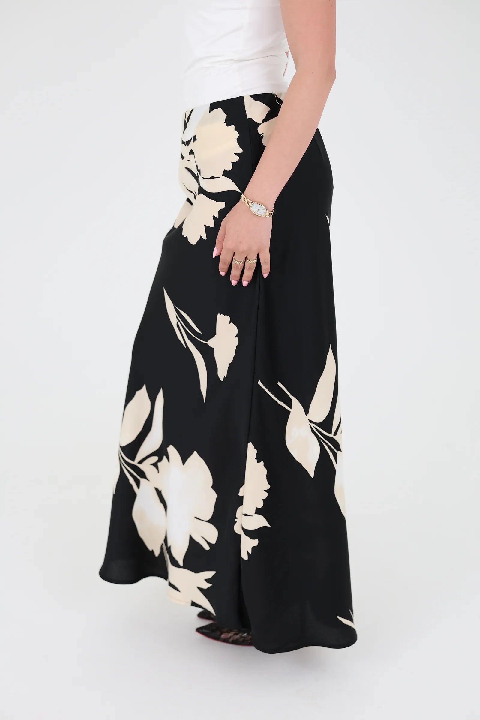 Fund floral satin
