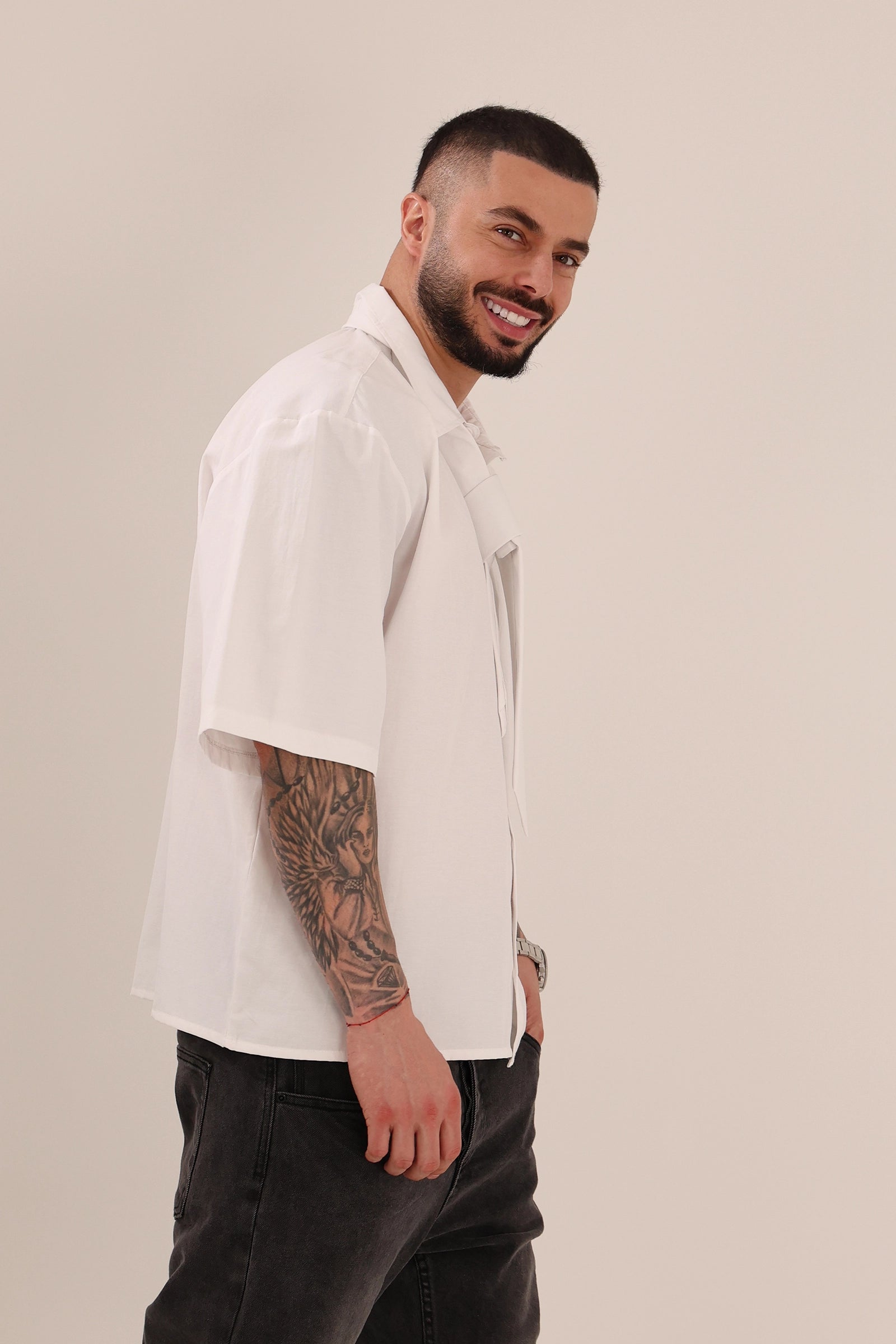 Kemishe shirt with tie