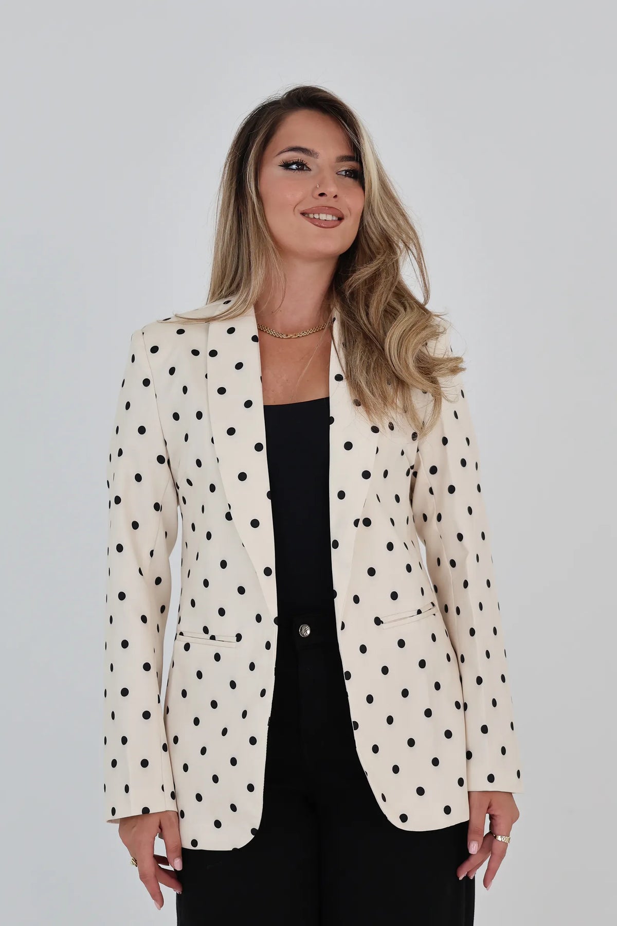 Sako black polka dots