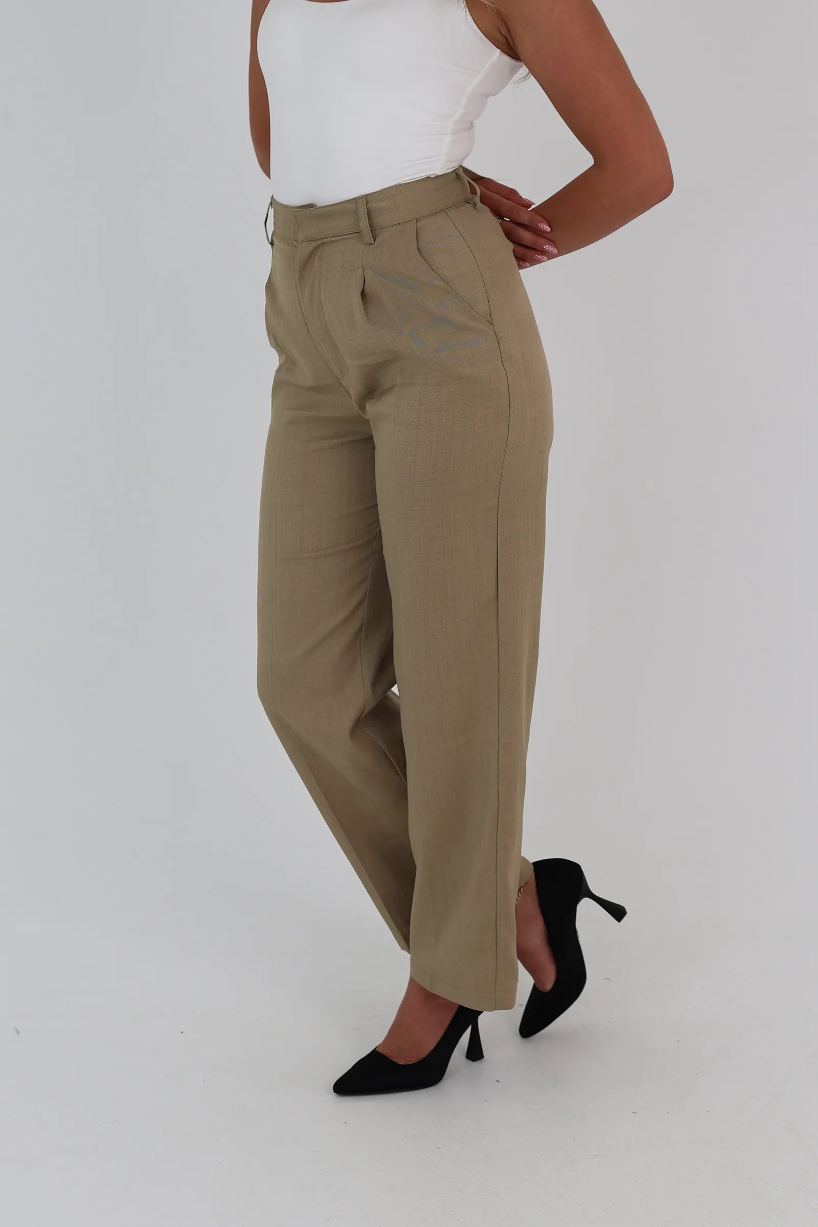 Pantallona front pleats