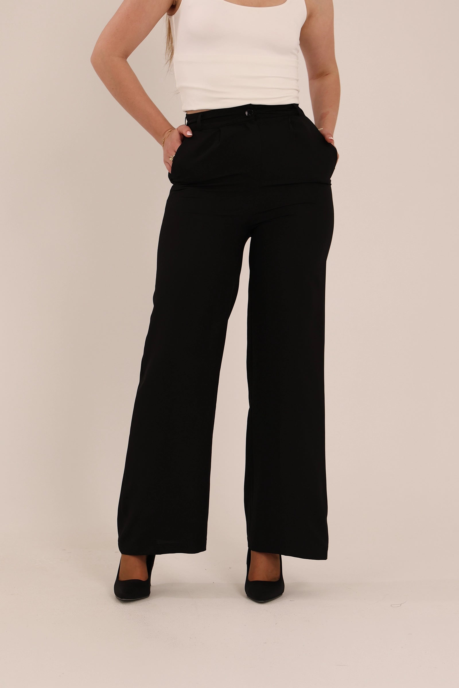 Pantallona office slacks