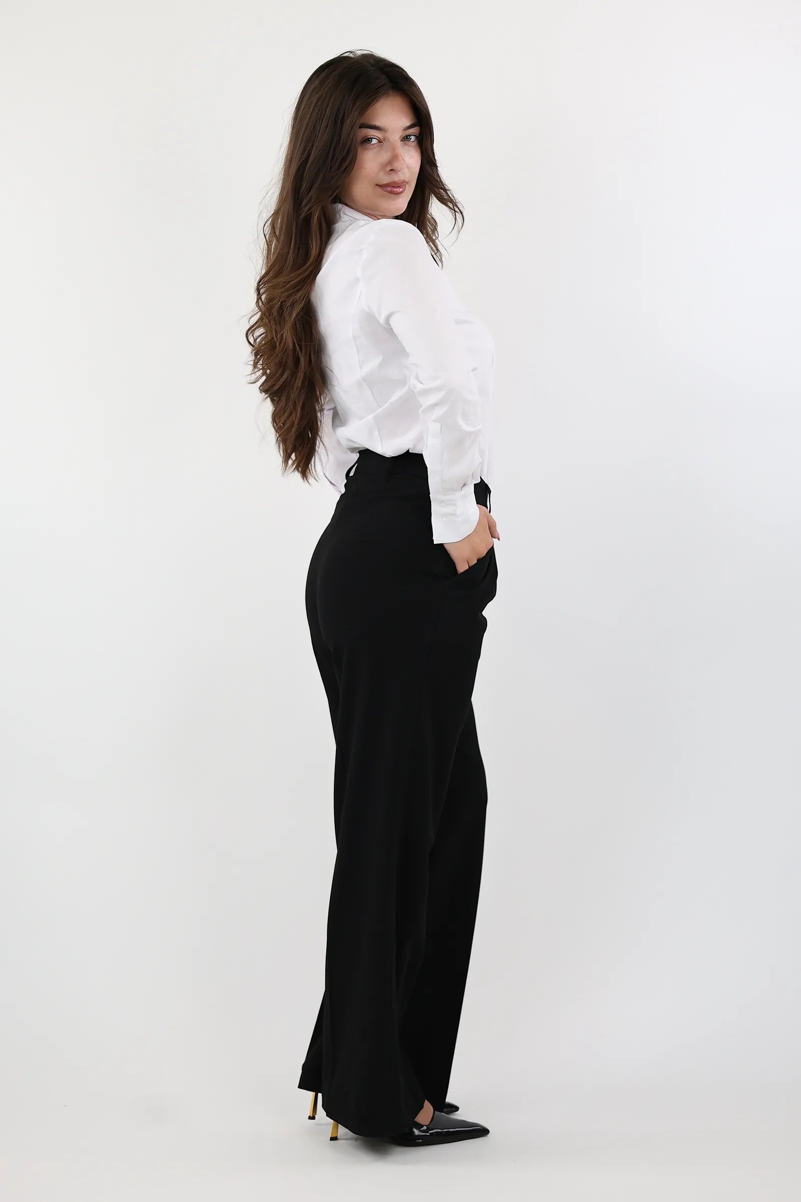 KËMISHË SKINNY FIT