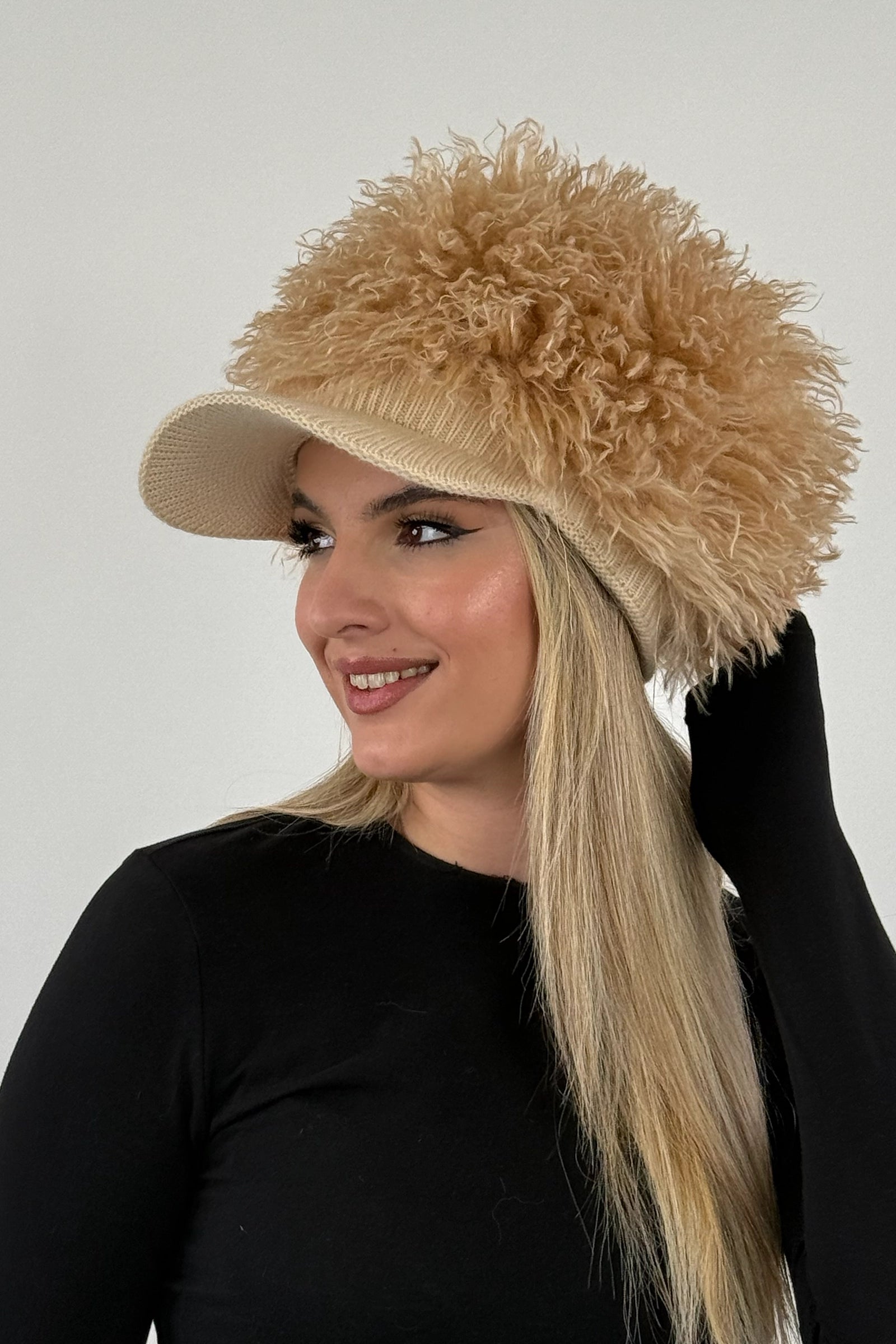 Kapuq hat with fur
