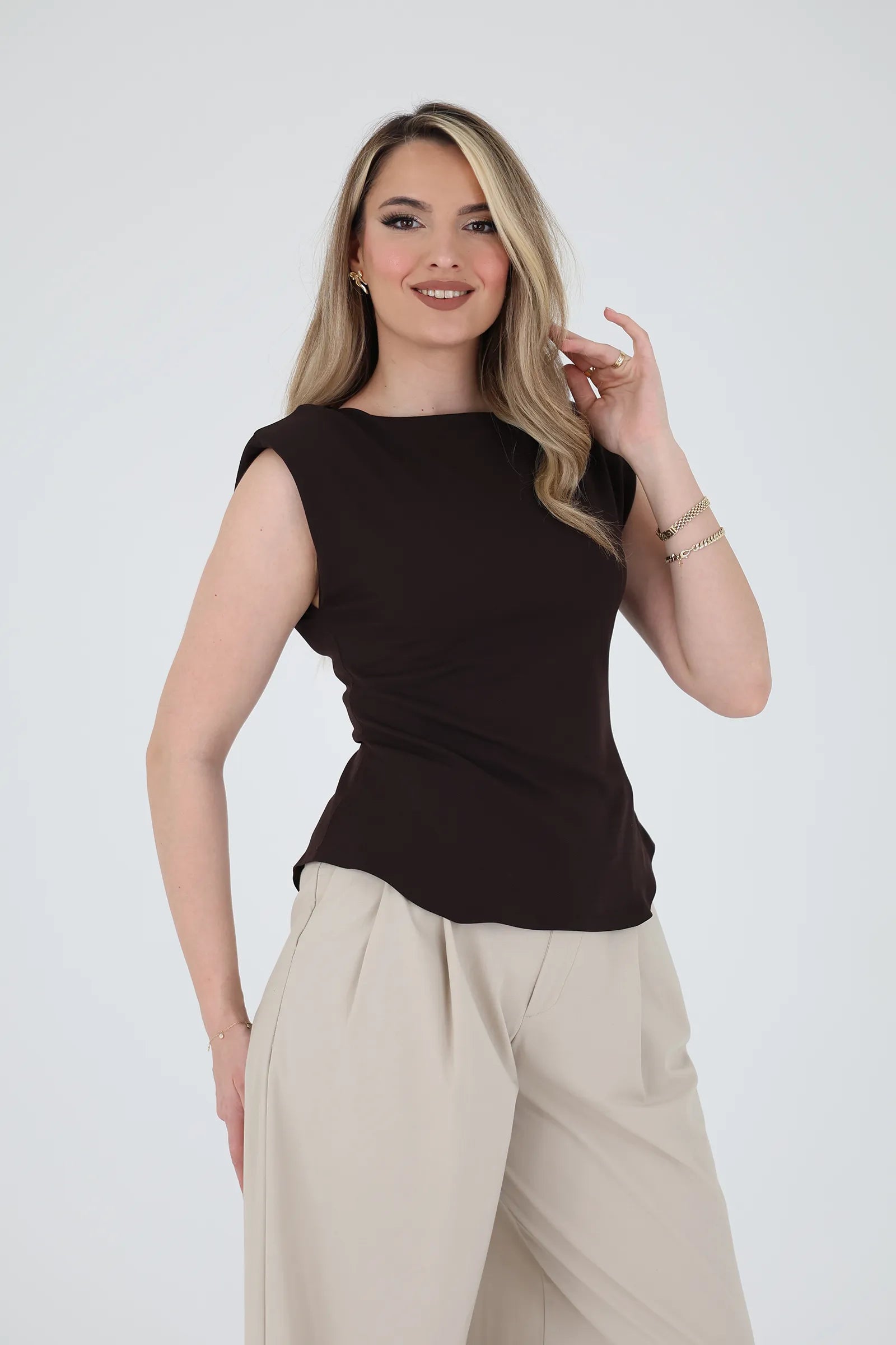 Maice padded shoulder