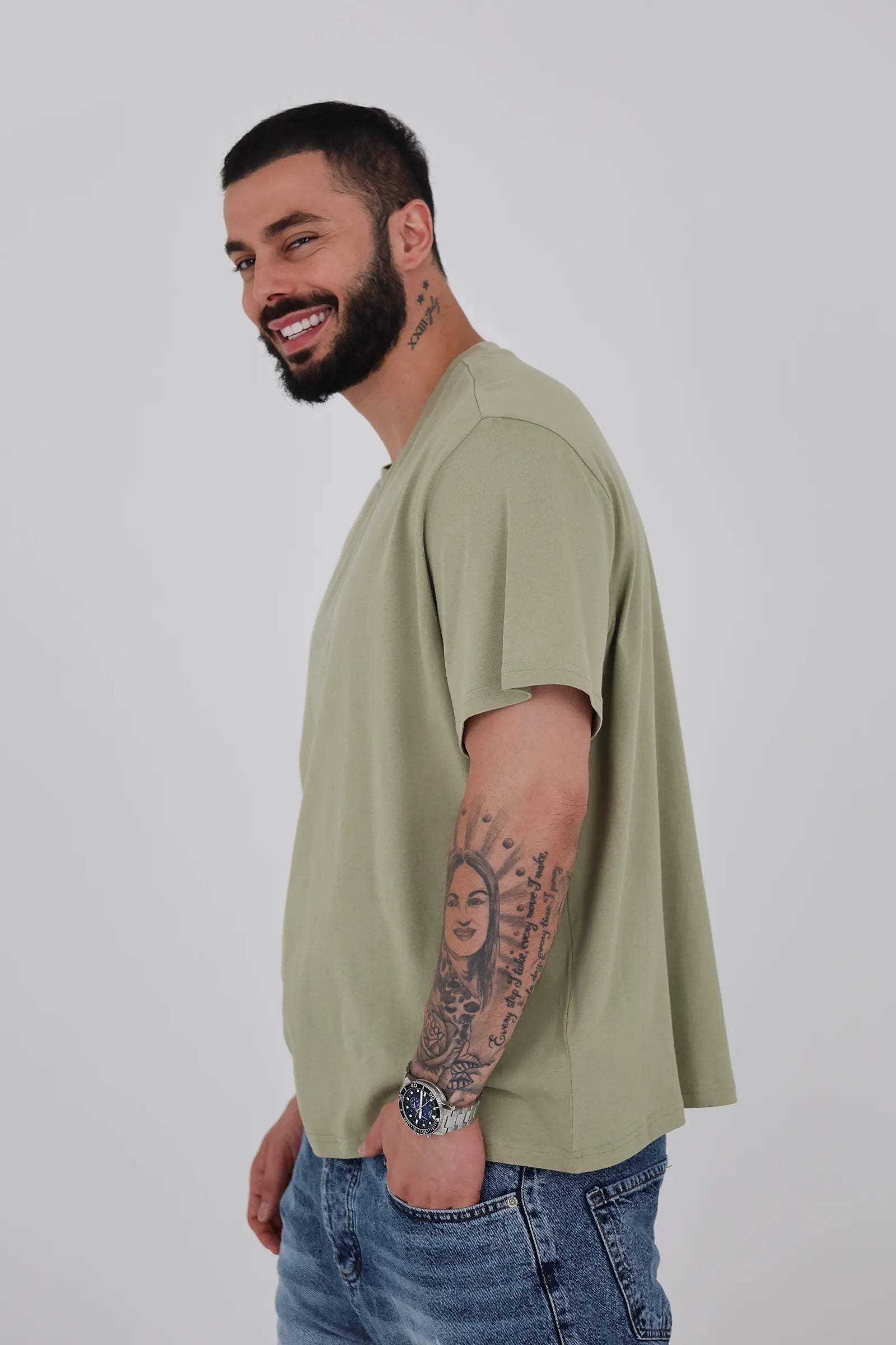 Maice under shirt