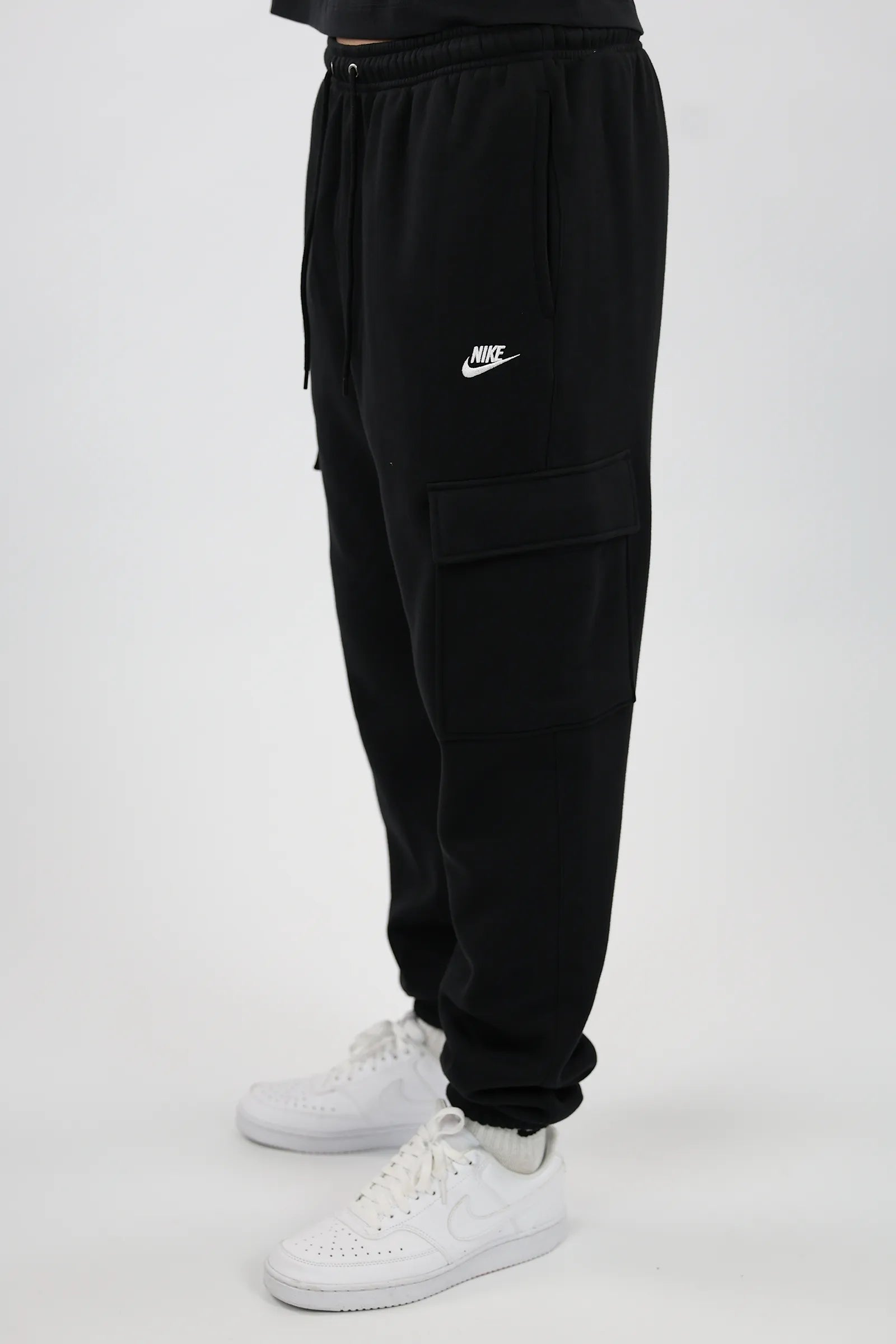 TRENERKA NIKE CLUB MEN'S FLEECE CARGO PANTS