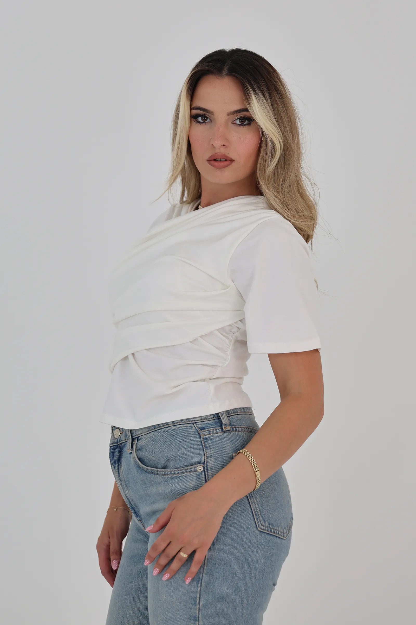 Maice twist tee