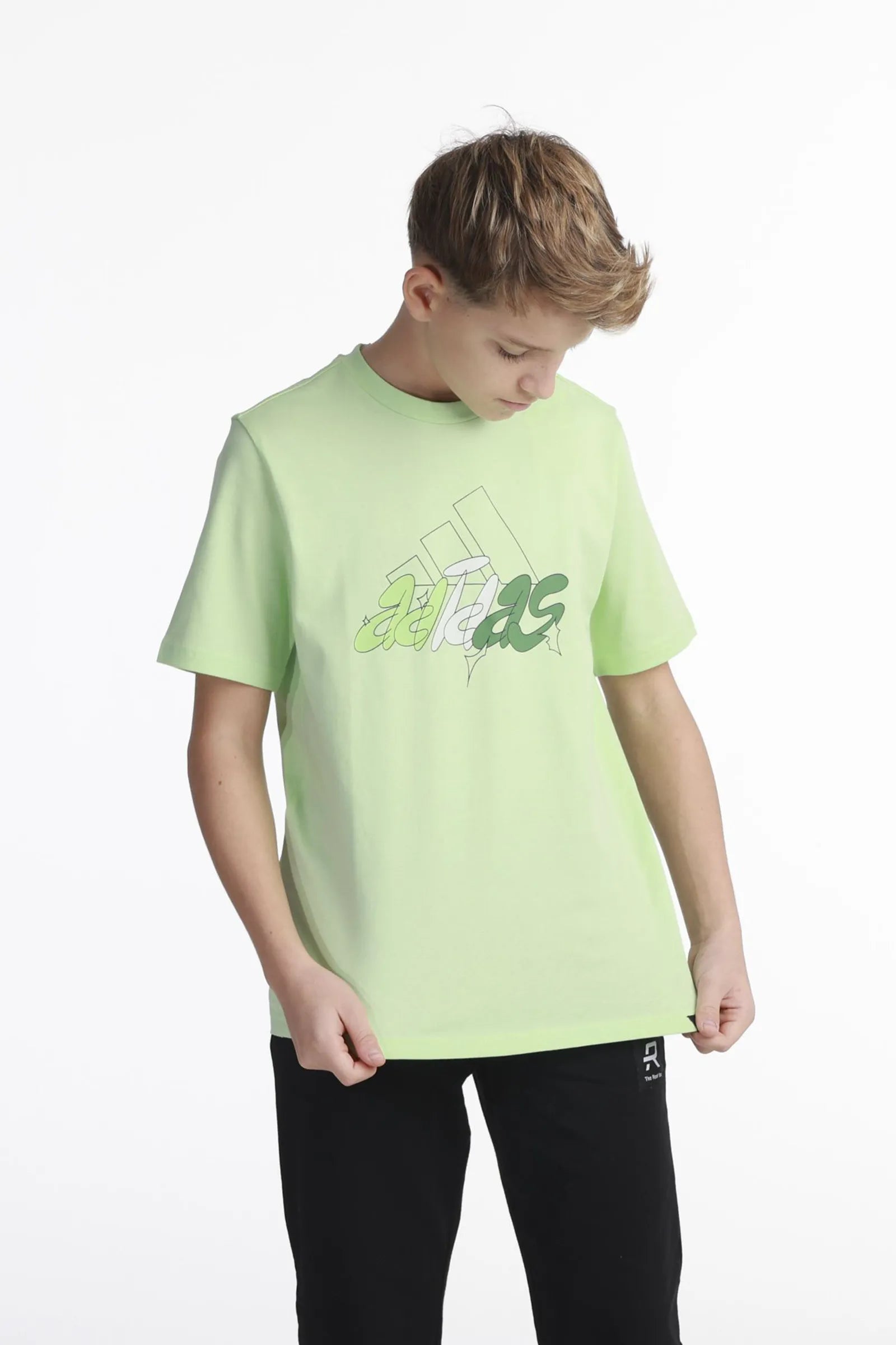 Maice adidas mens essentials single jersey linear embroidered logo t shirt Mens (Green Illus BOS)