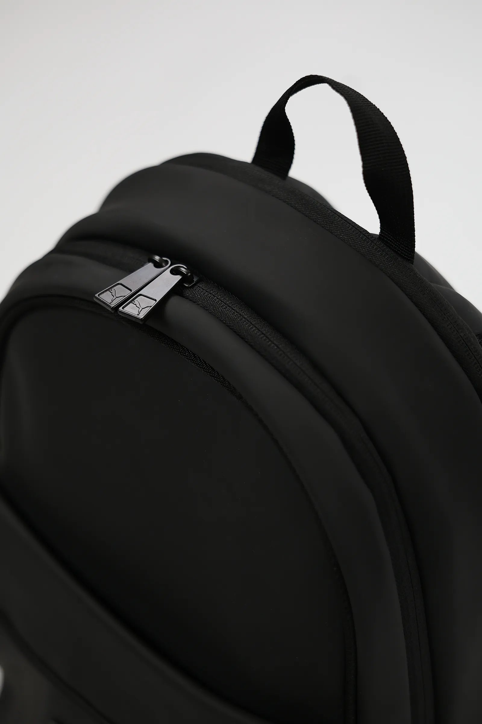 ÇANTË ESSENTIALS 20L BACKPACK