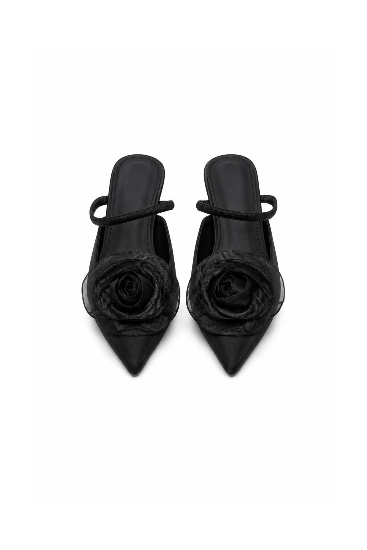 KËPUCË Black Rose