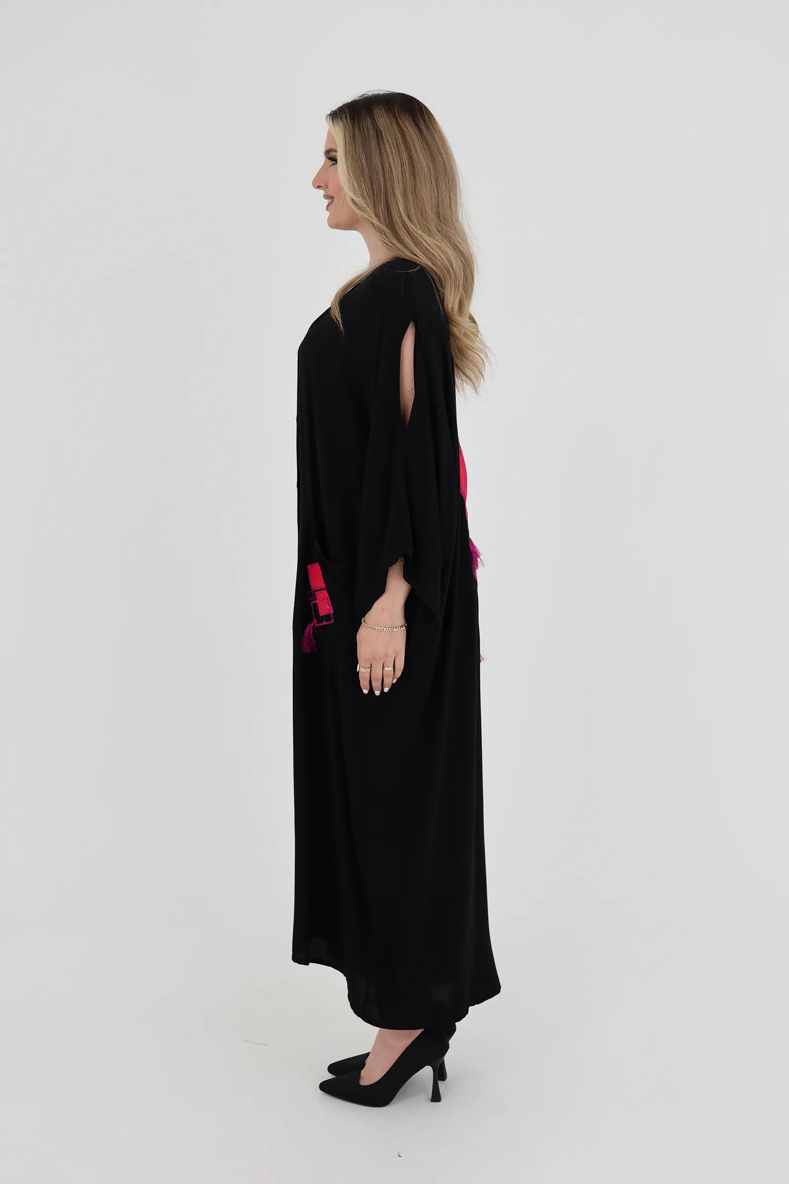 Fustan embroidered