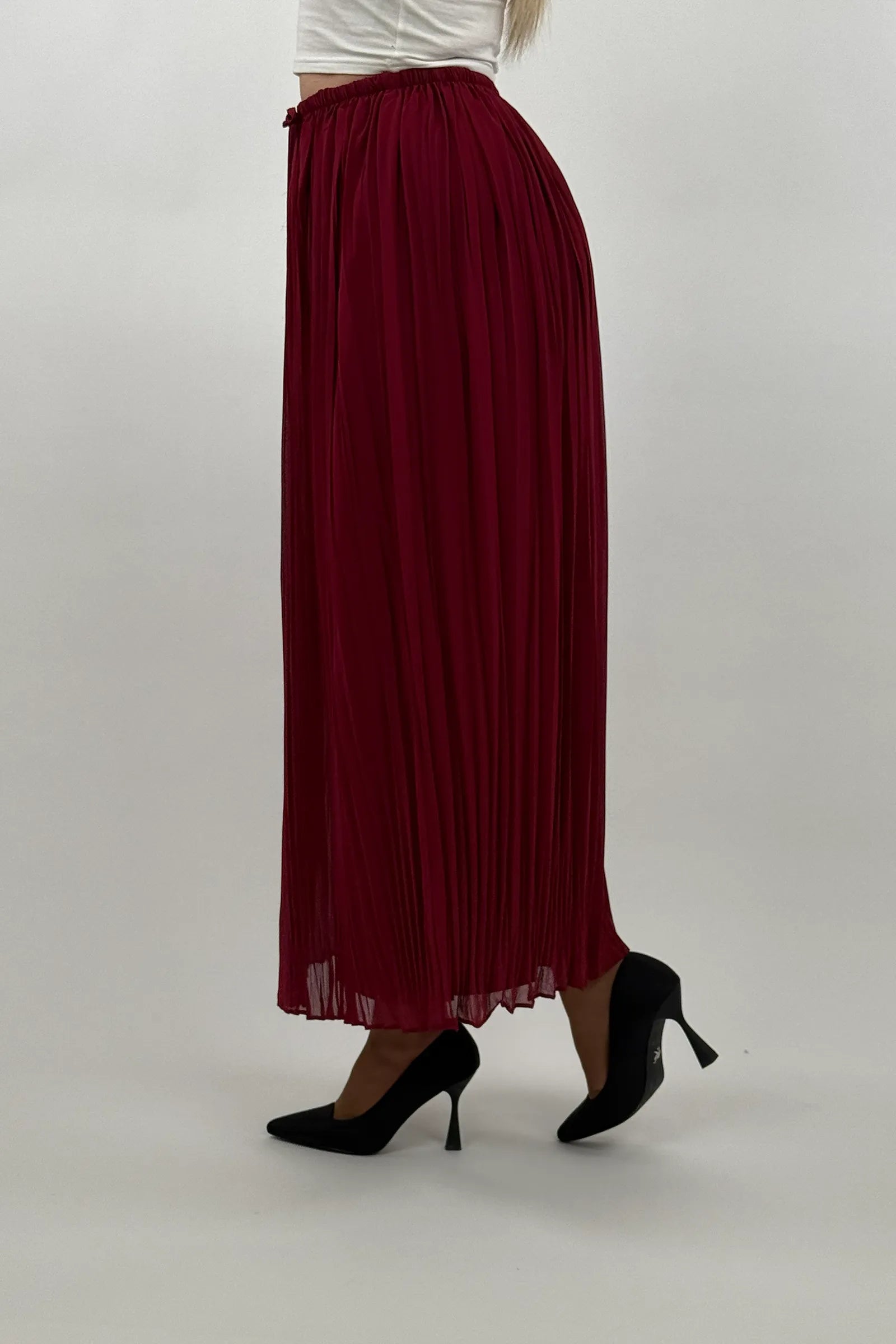 Fund Flowy Pleated Skirt