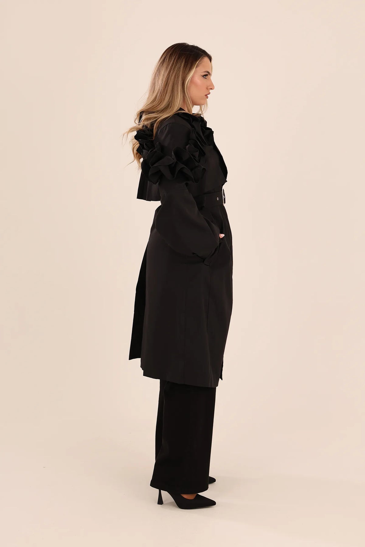 Mantil oversized ruffle