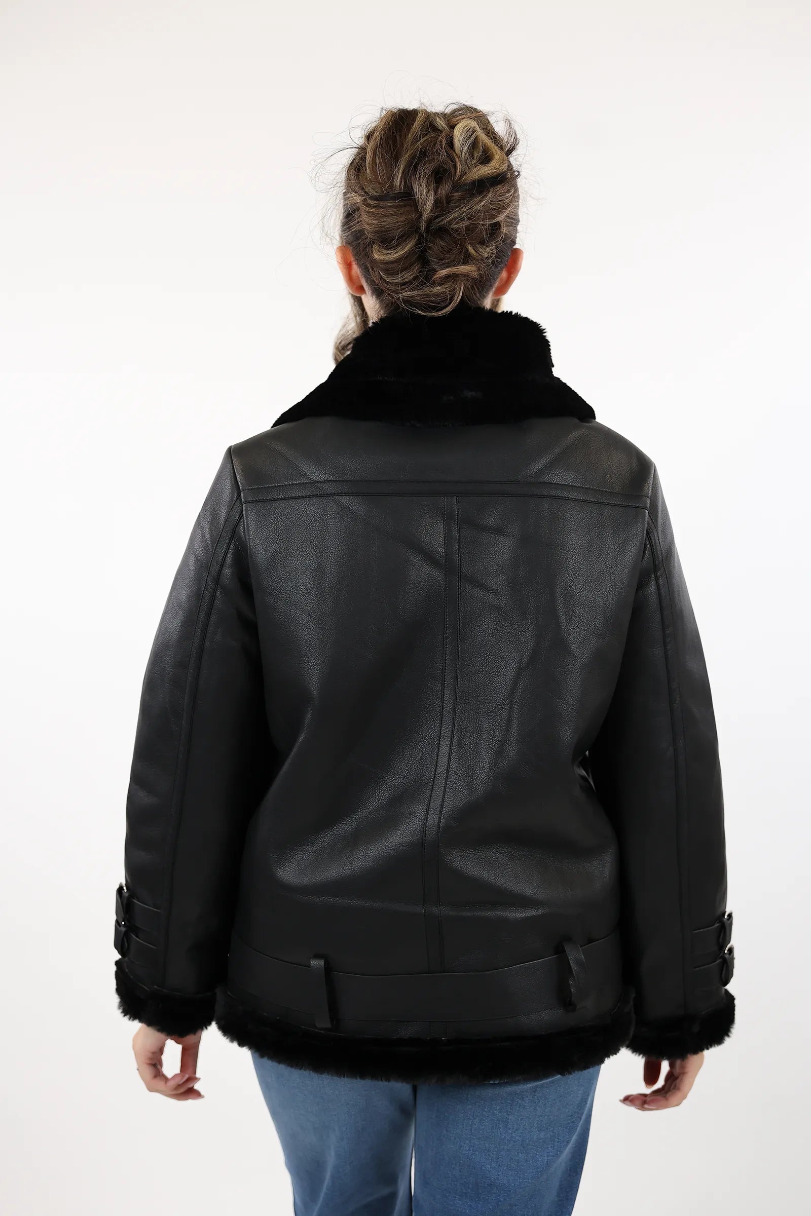 JAKNE BLACK MUST HAVE