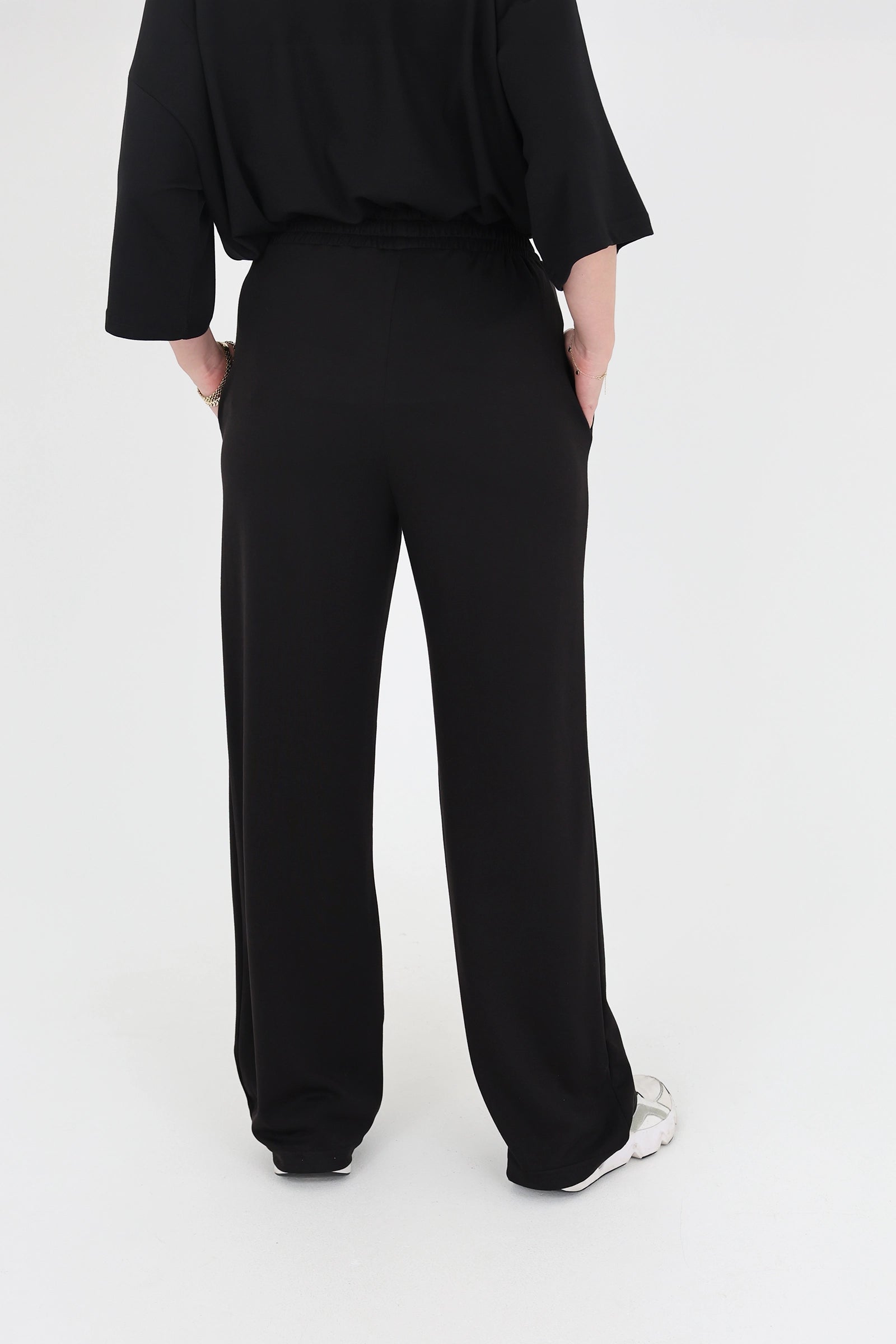 Trenerka side pockets