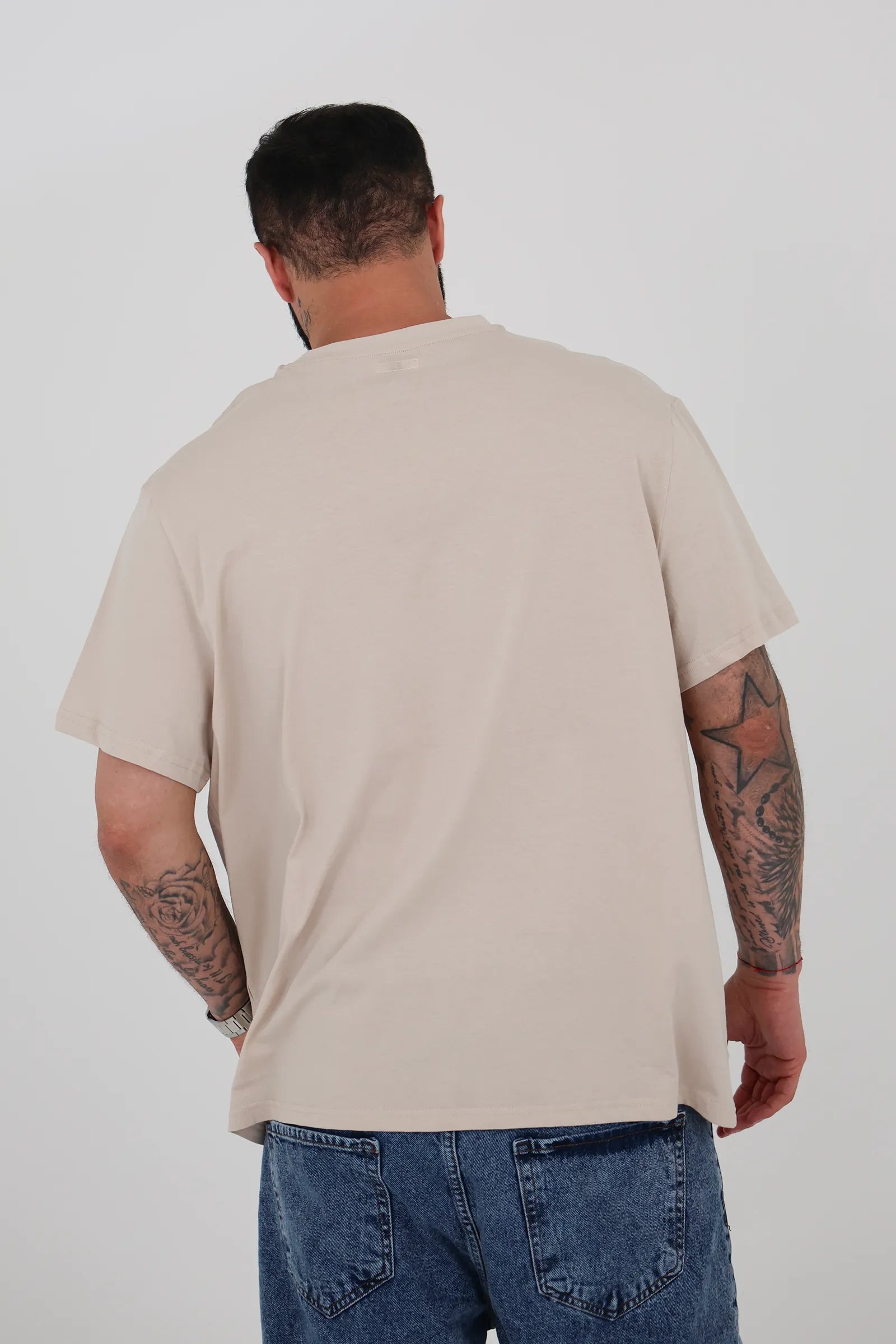 Maice under shirt