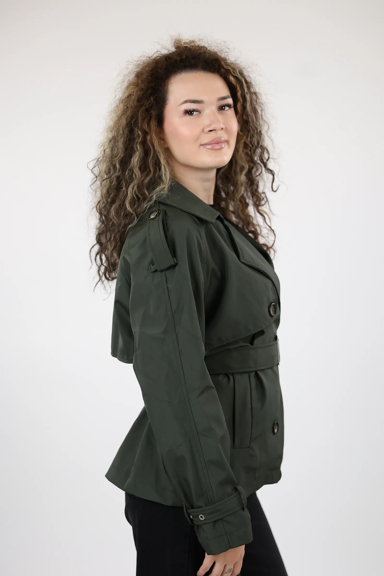 MANTIL URBAN TRENCH