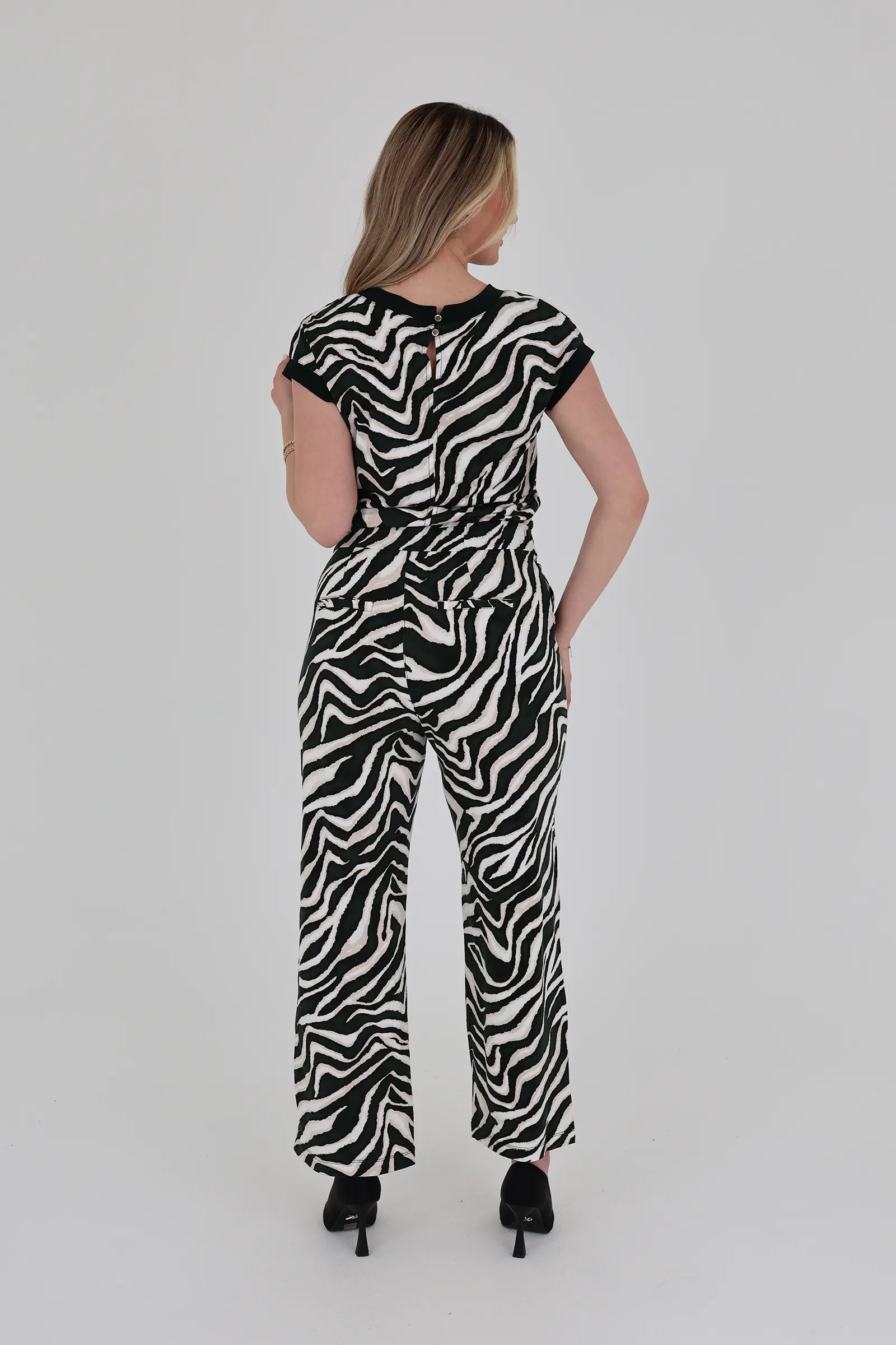 Kombinezon zebra print