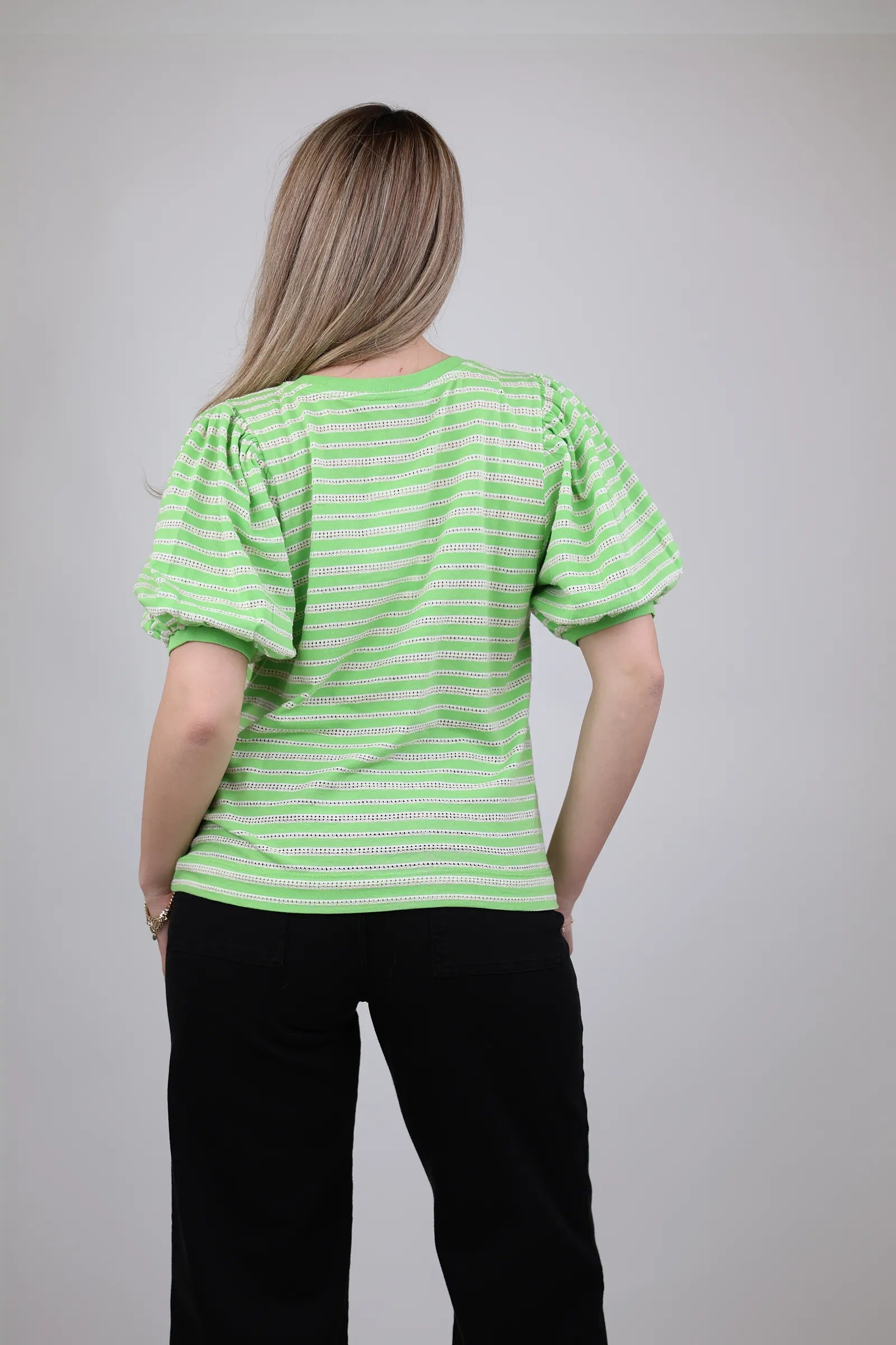 Maice striped puff