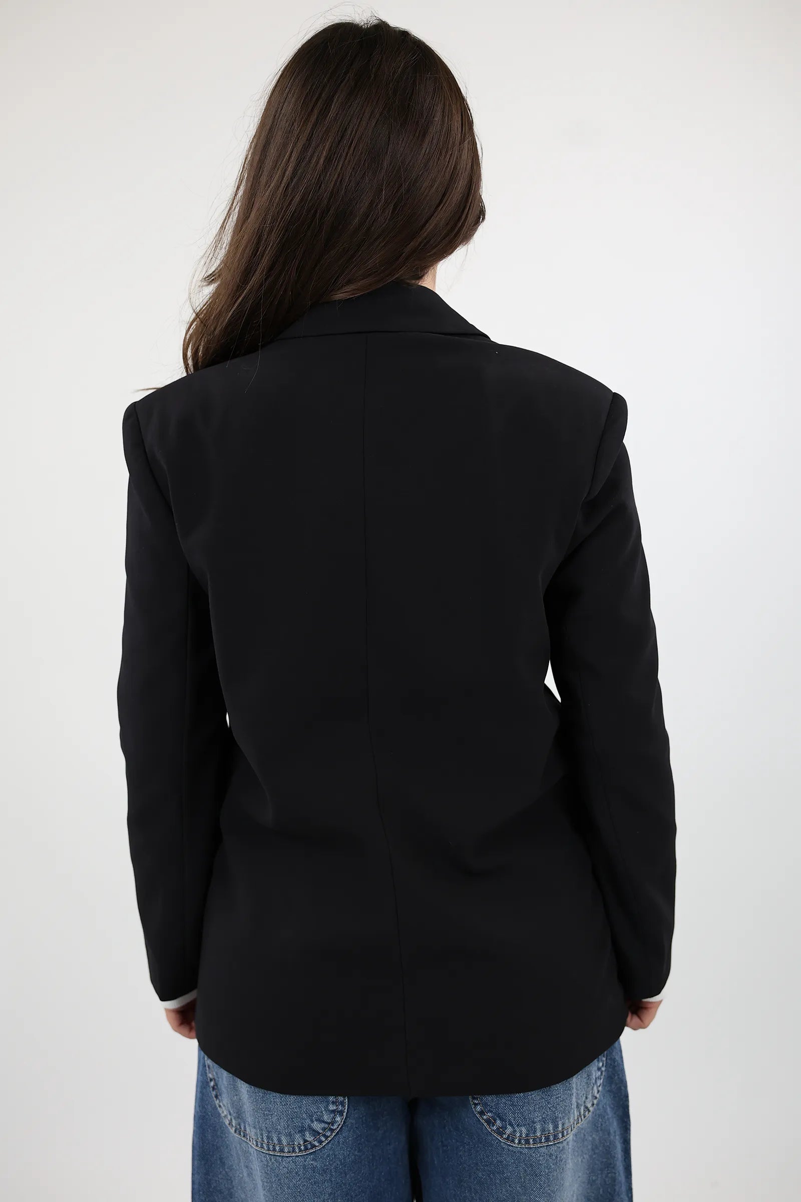 SAKO BUTTON BLACK