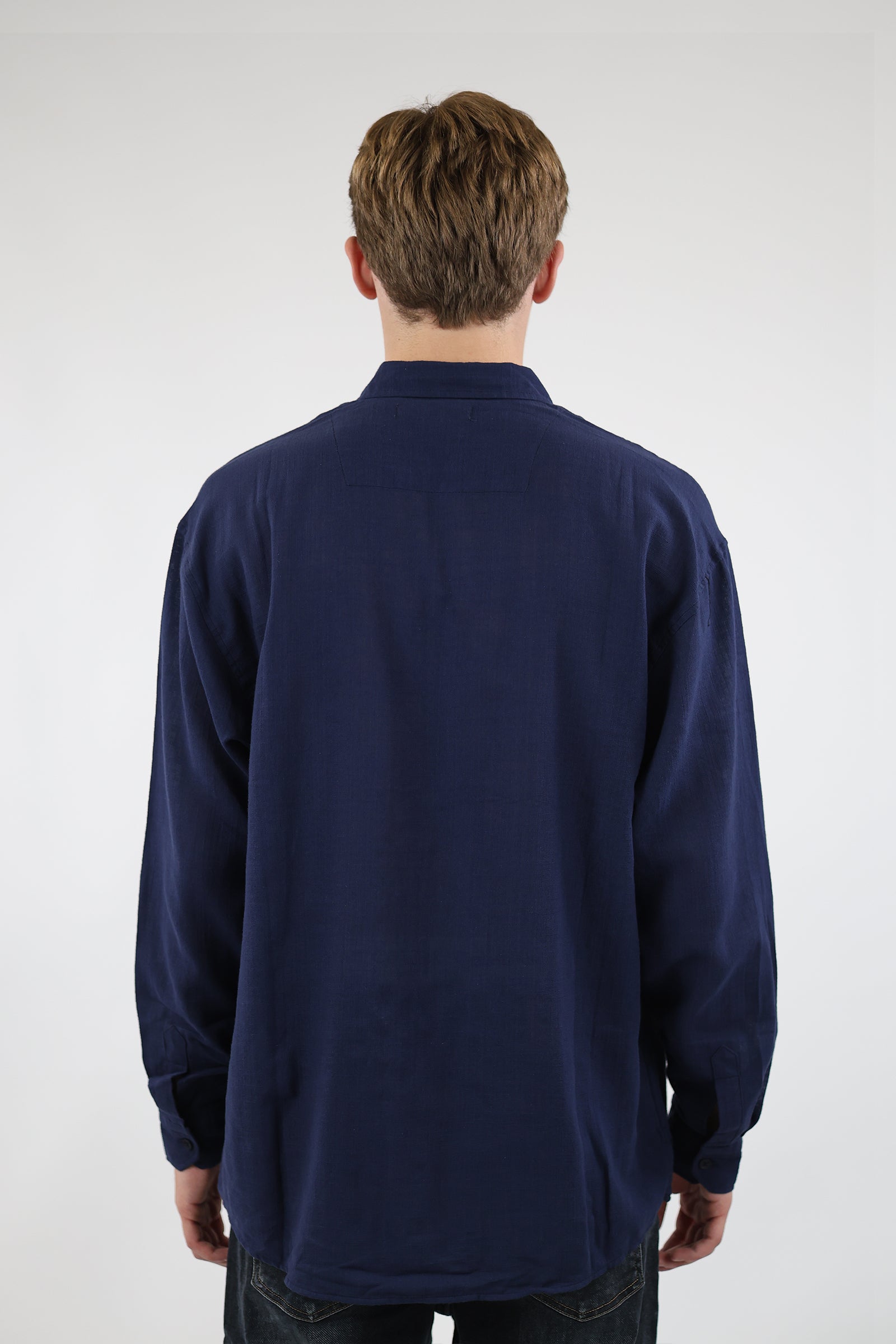 KËMISHË NAVY BLUE