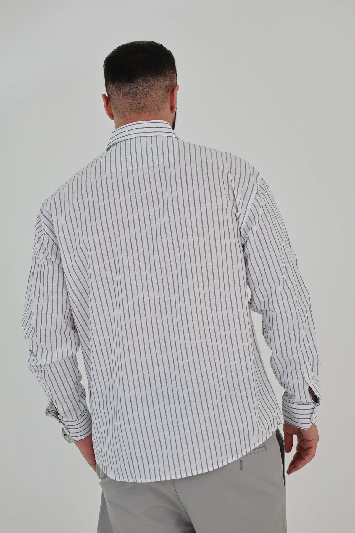 Kemishe fine vertical stripe