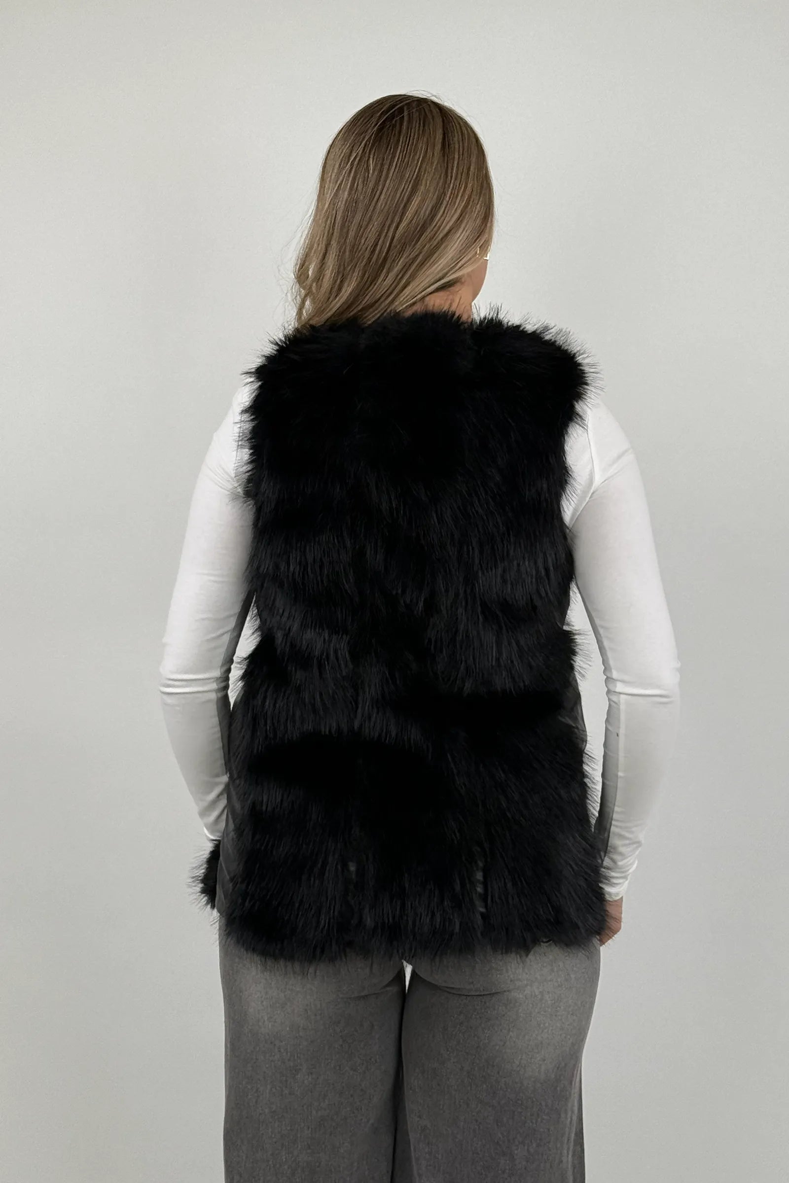 Jelek fur body warmer