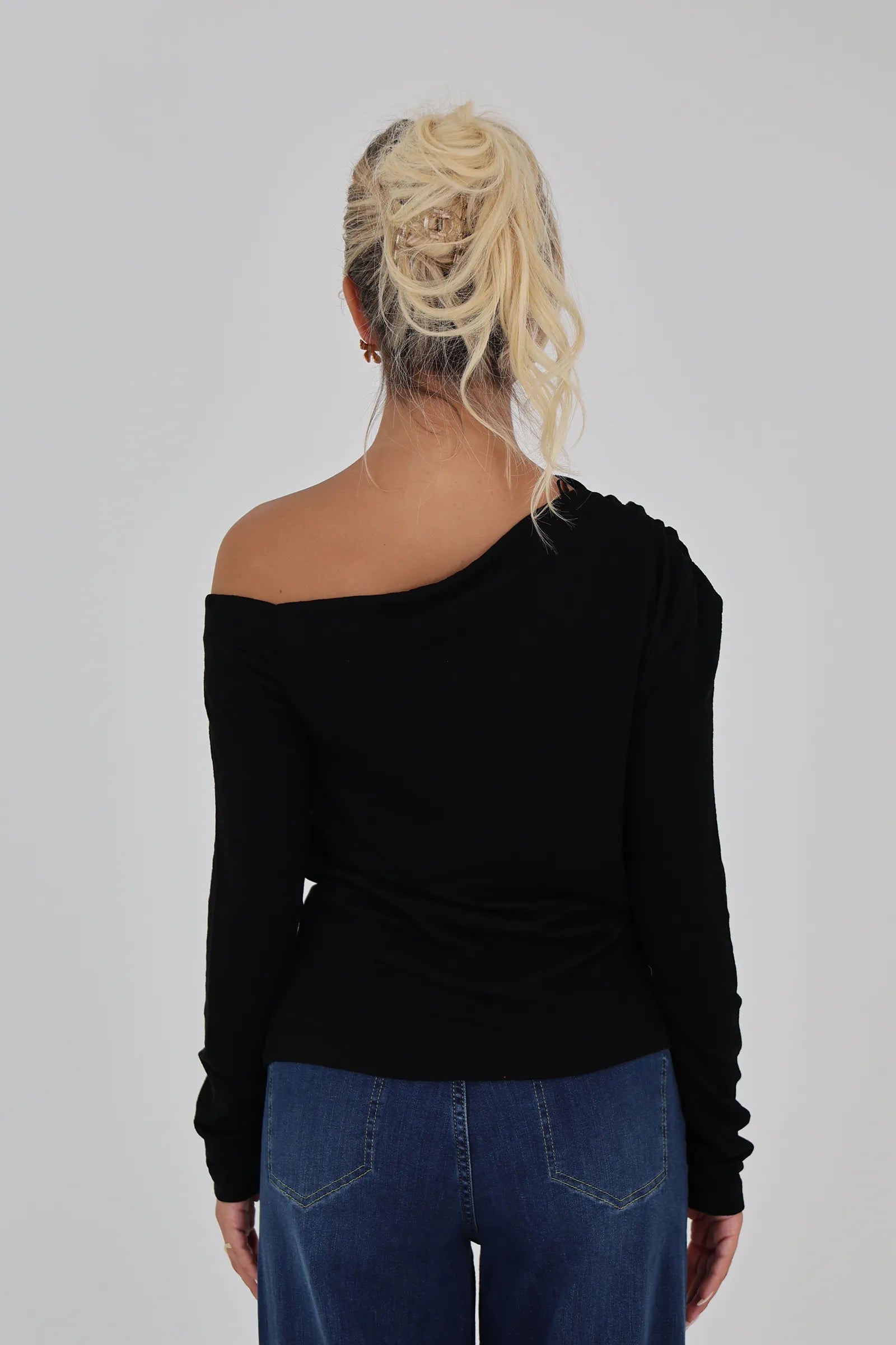 Bluze asymmetric neck