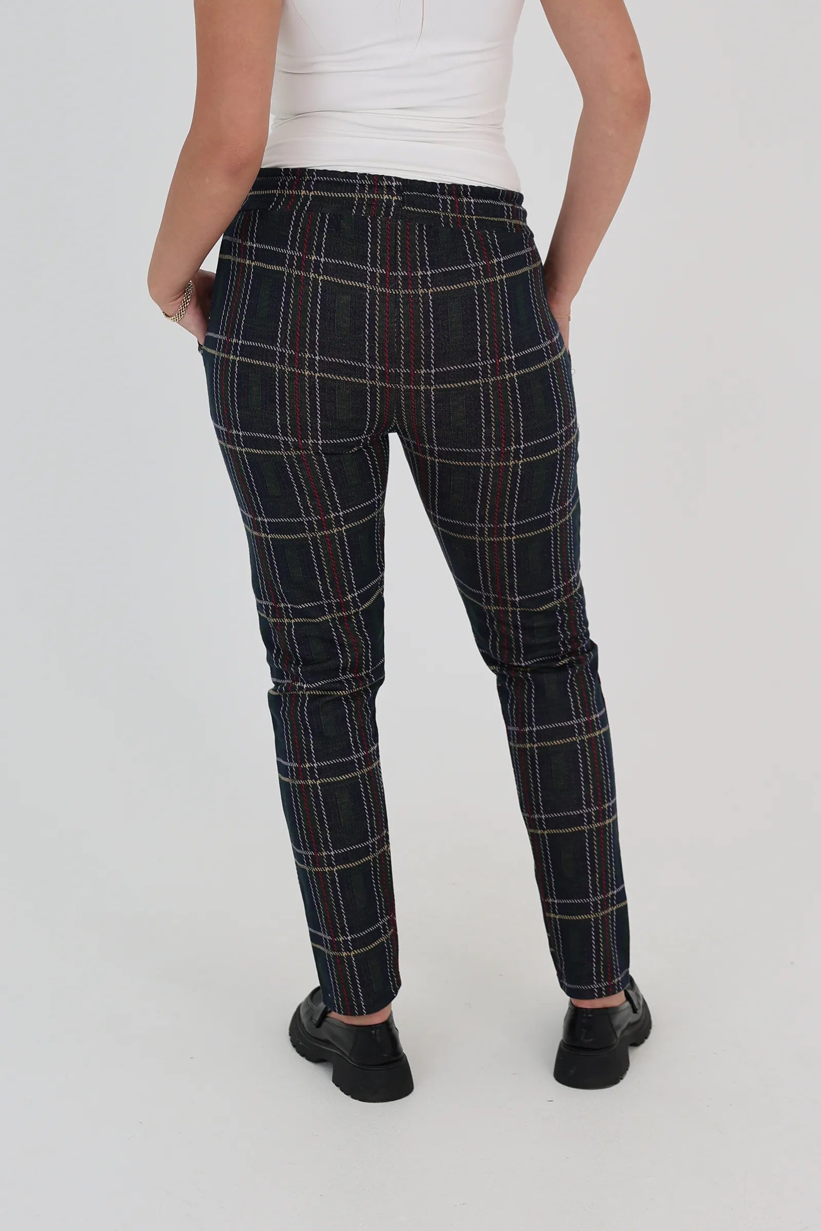 Pantallona plaid