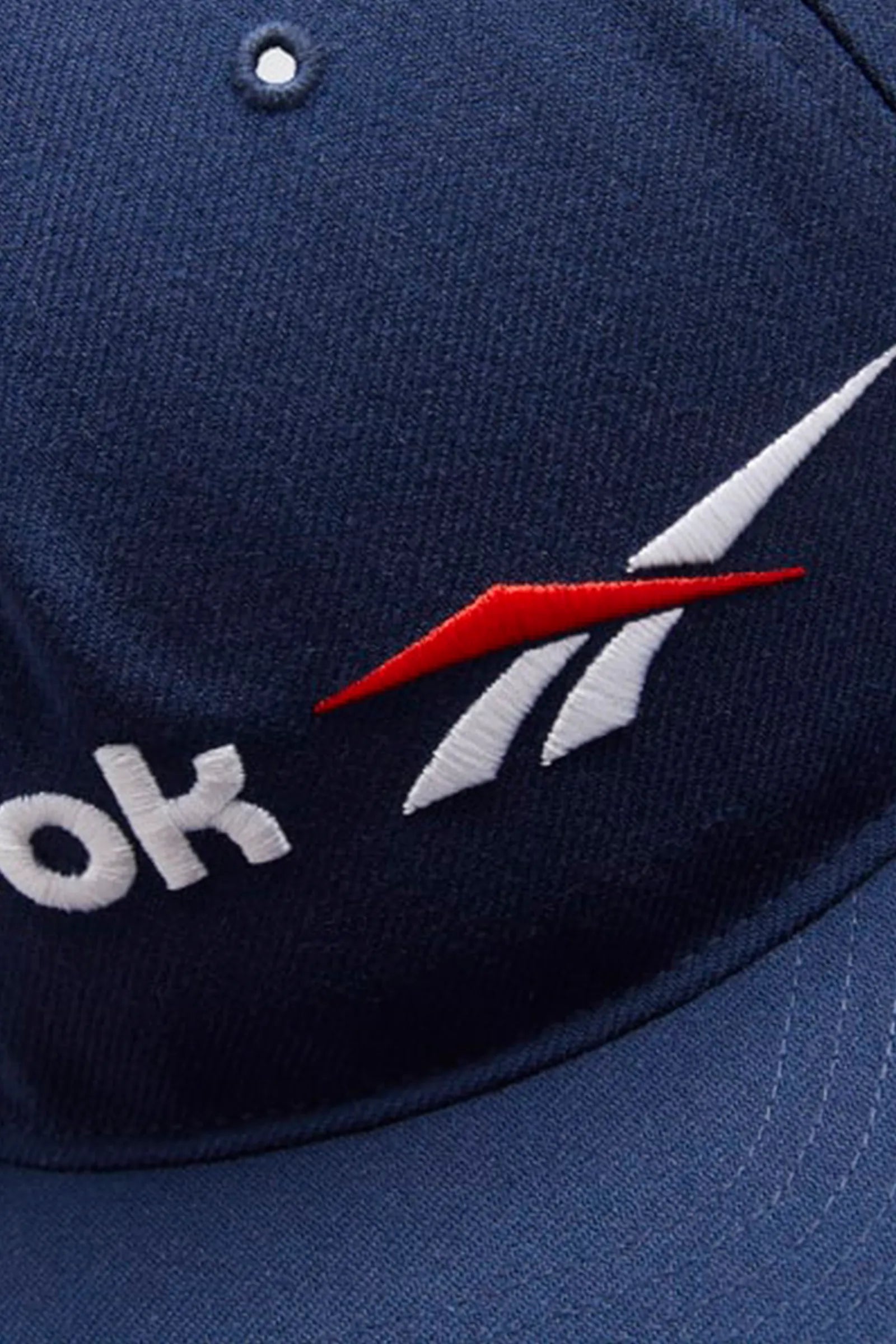 KAPEL REEBOK FP7942 Classics Vector Flat Peak cap