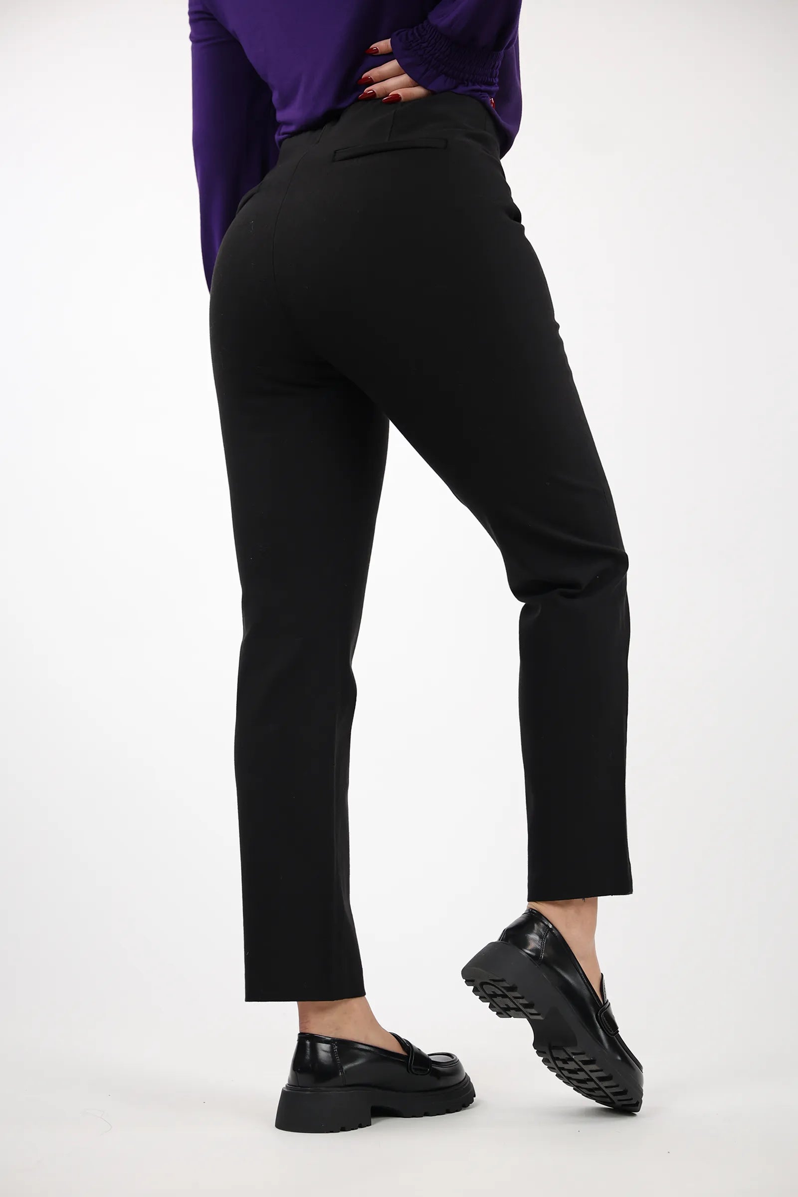 HELLANKE Ankle Pants