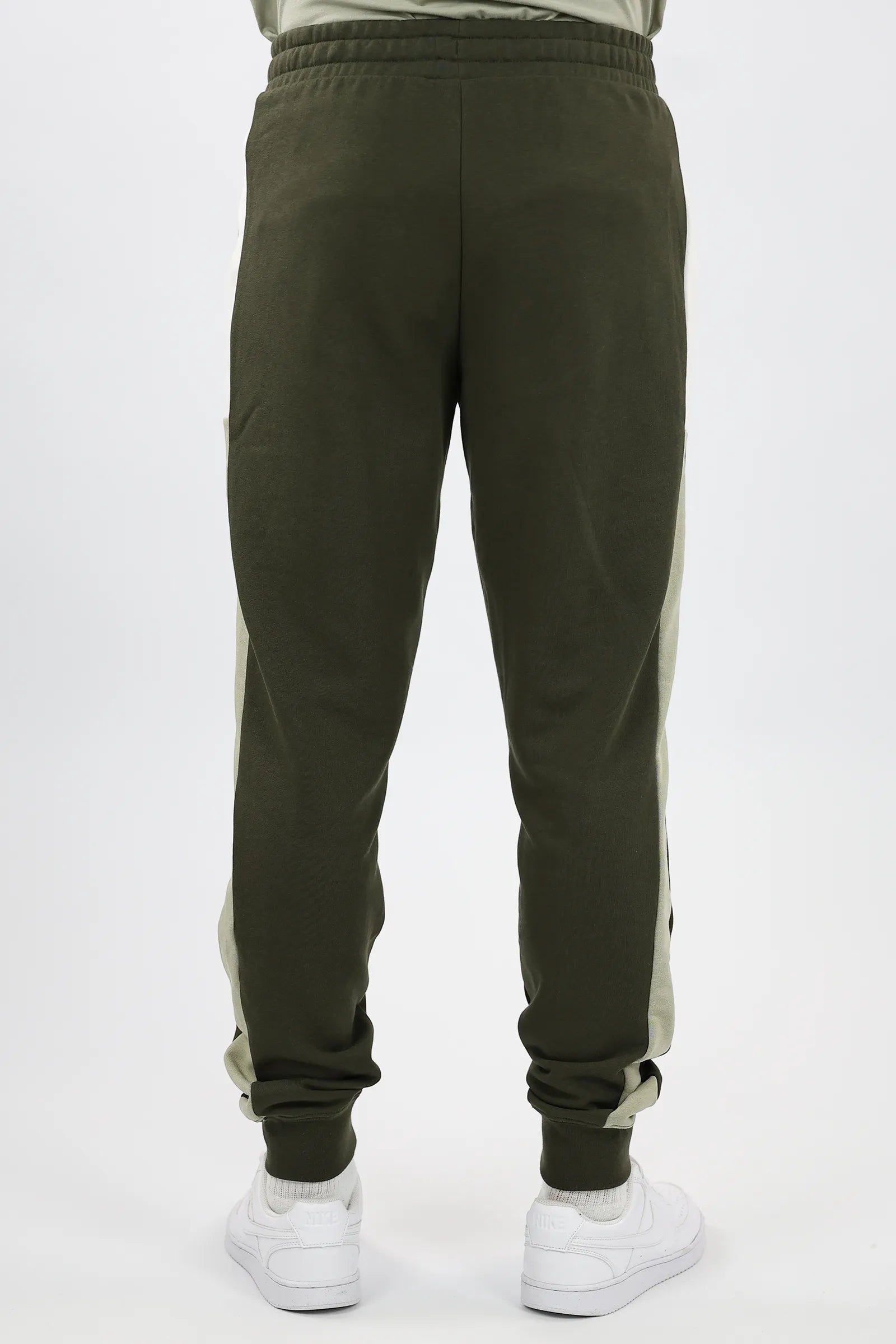 TRENERKA ESS BLOCK SWEATPANTS FL B-BOTTOMS