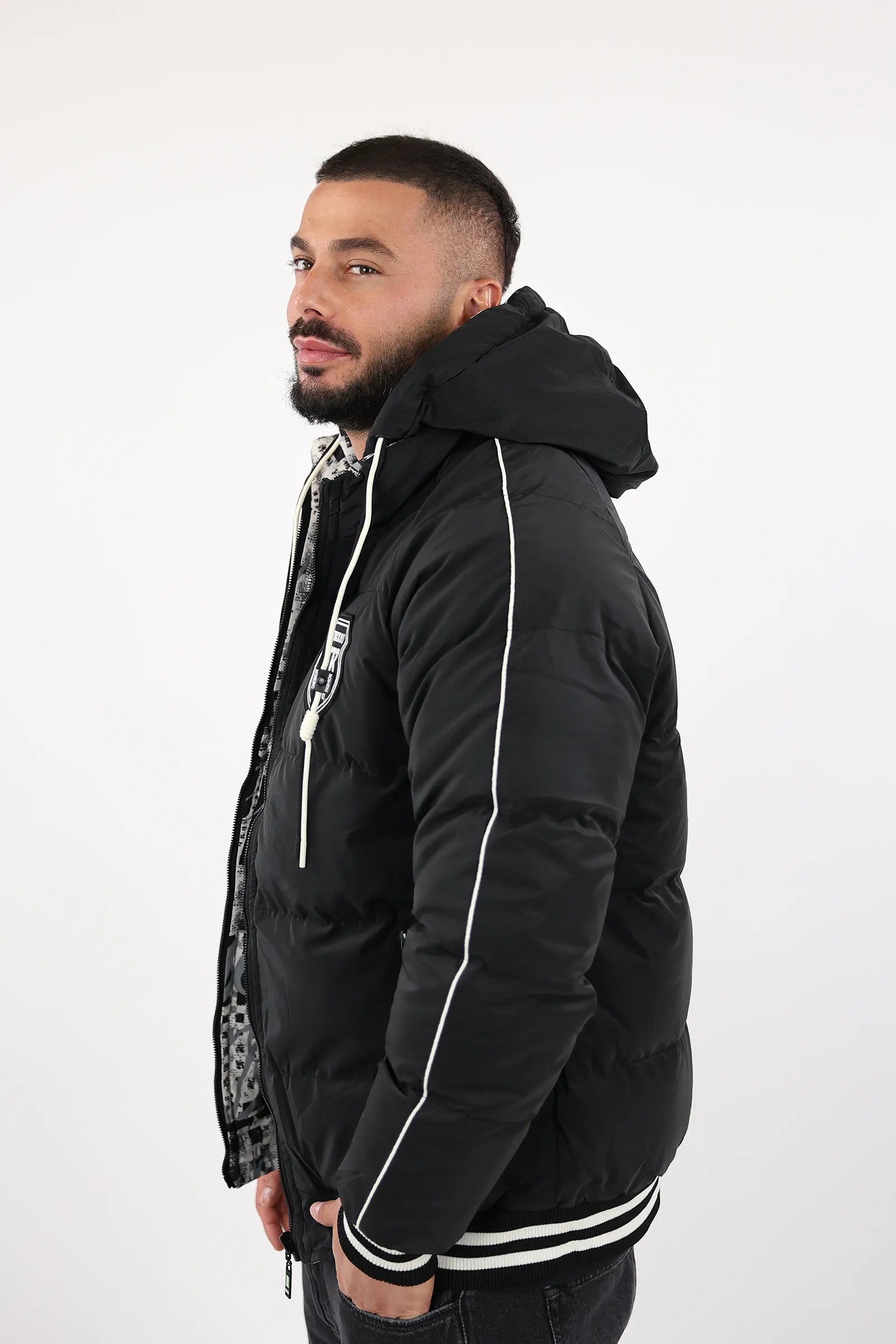 JAKNE MK