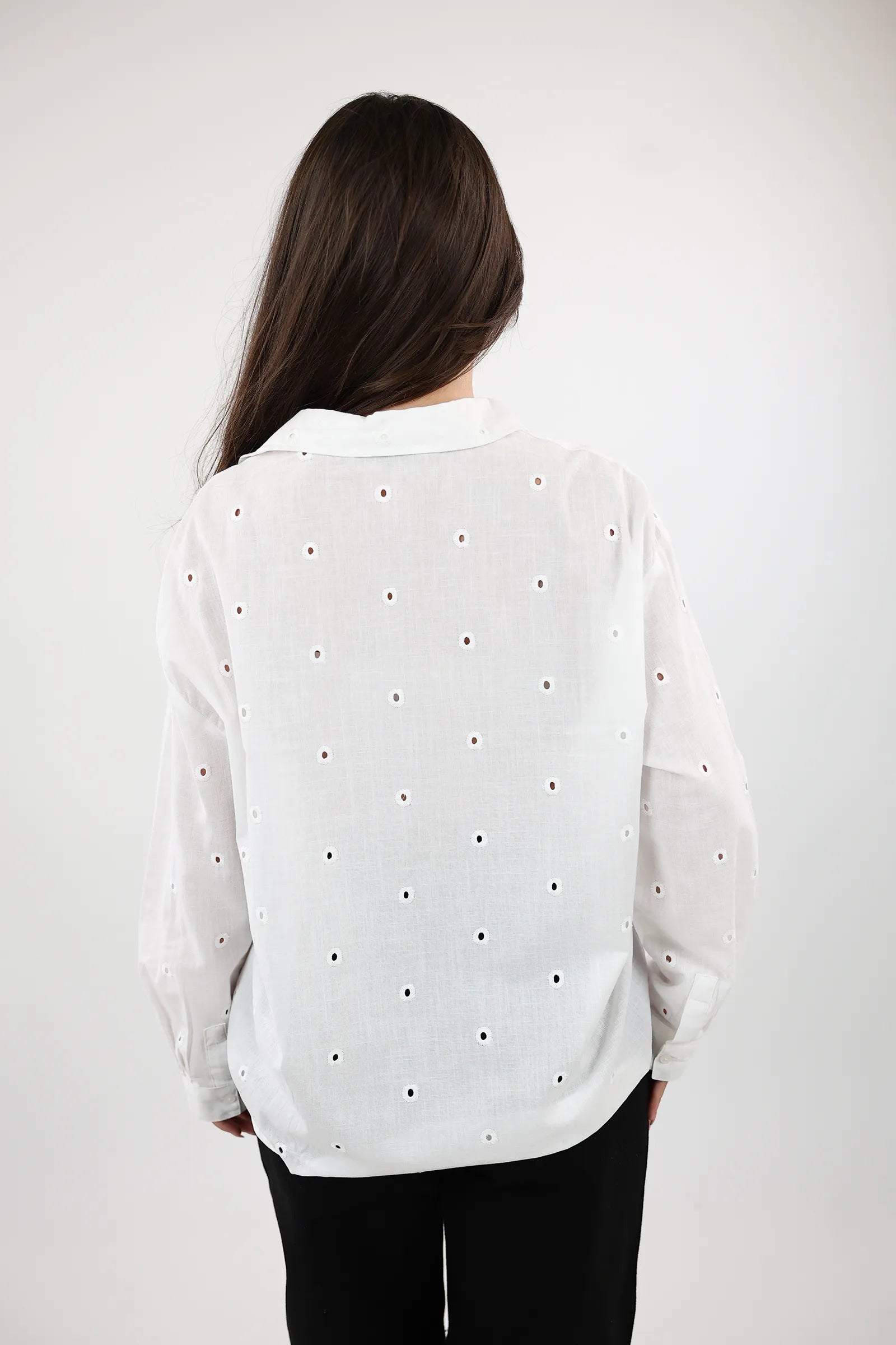 KËMISHË EYELET