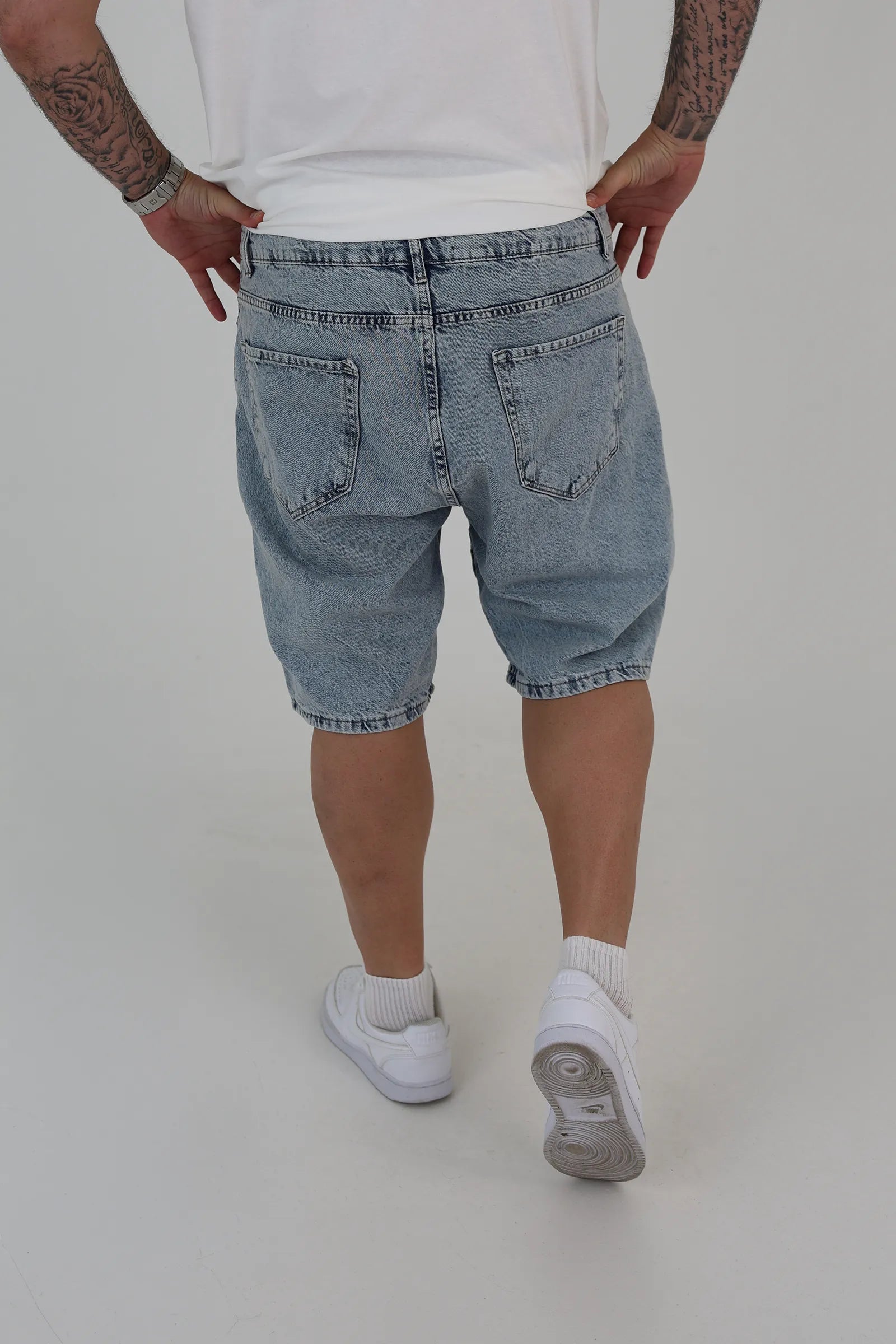 Farmerka ripped denim