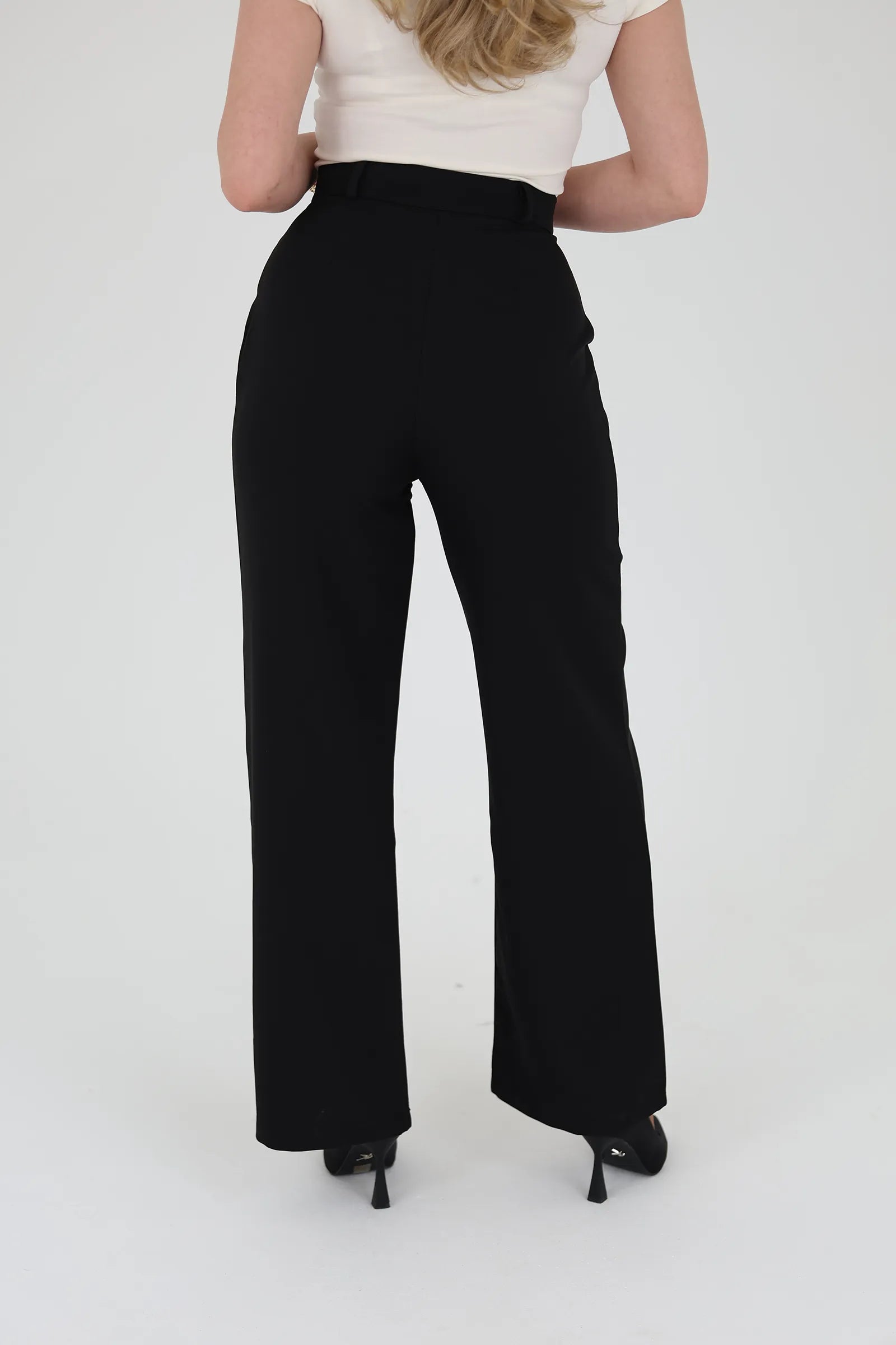 Pantallona wide leg