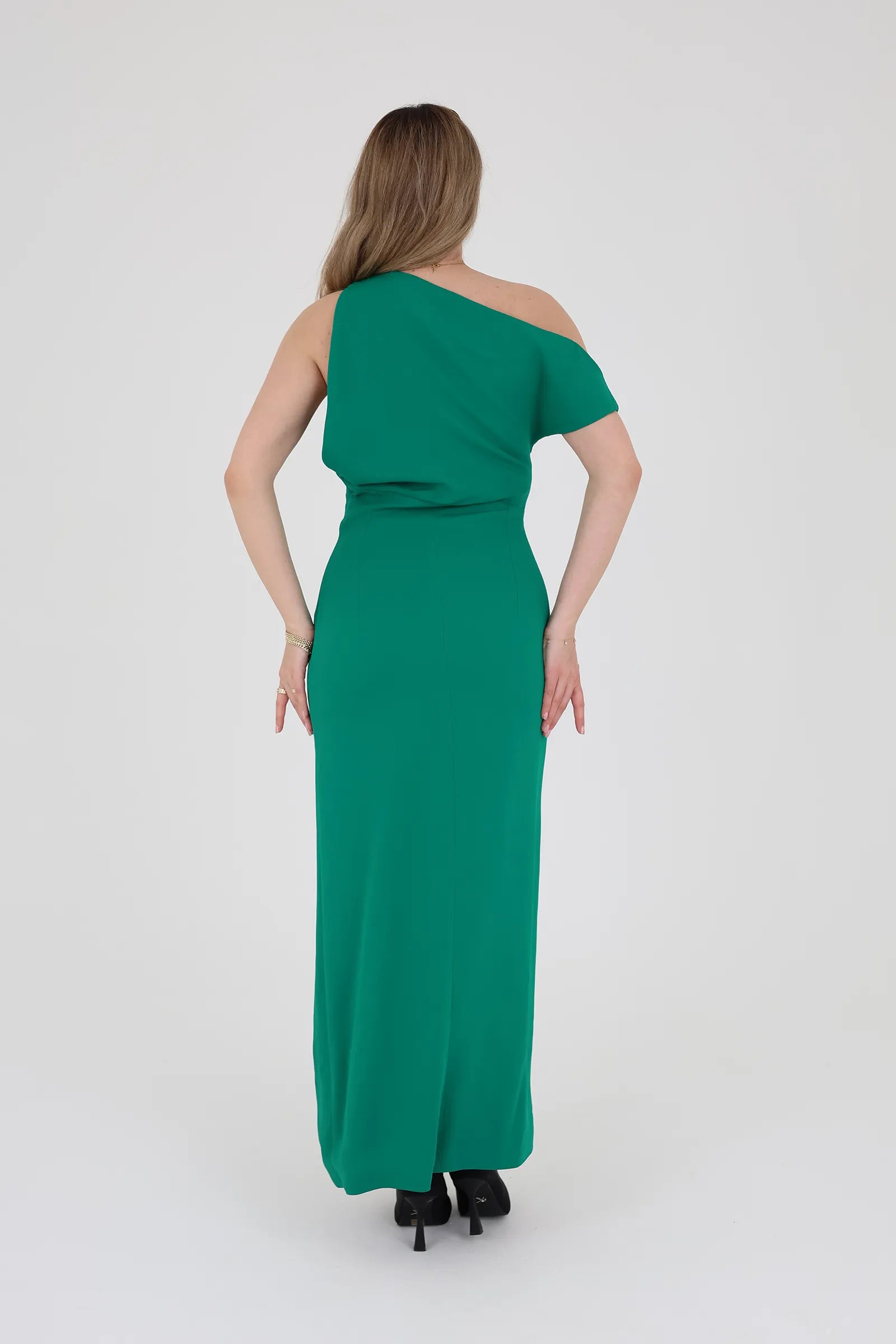 Fustan asymmetrical draped
