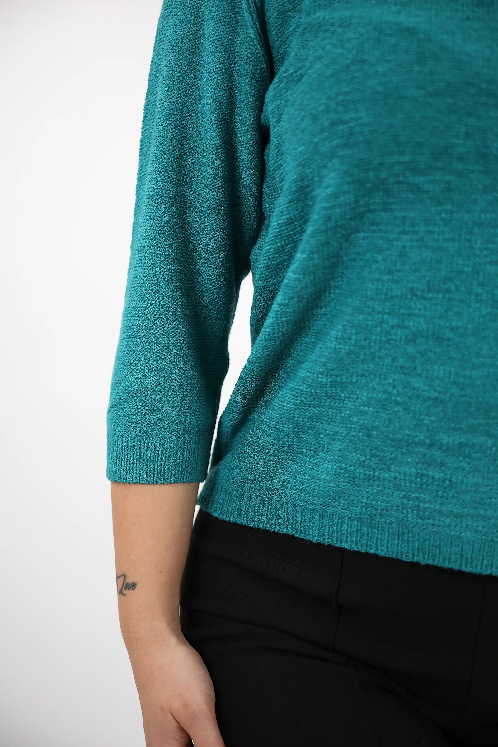 XHEMPER SLEEVE KNIT