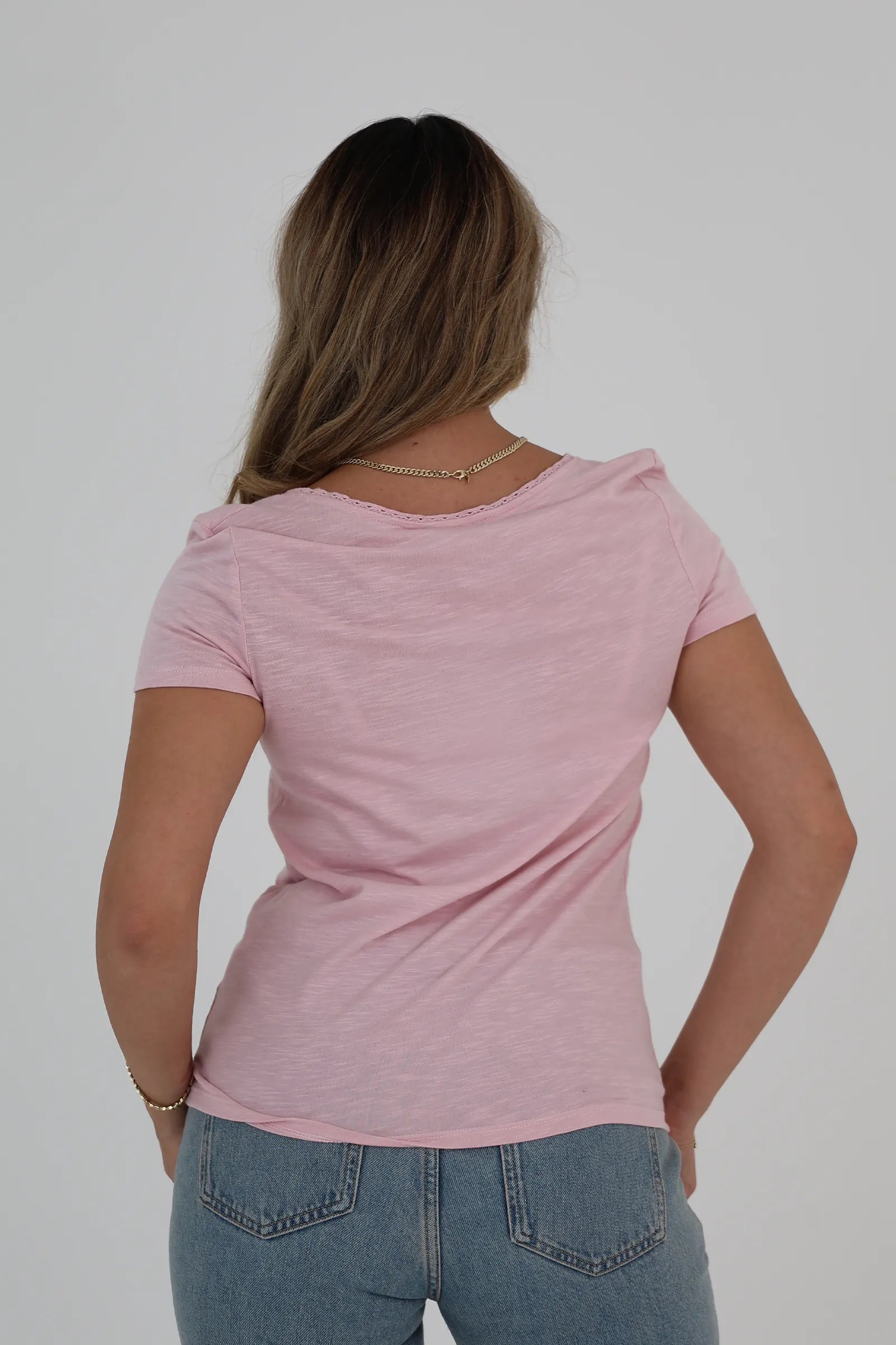 Maice v neck tee