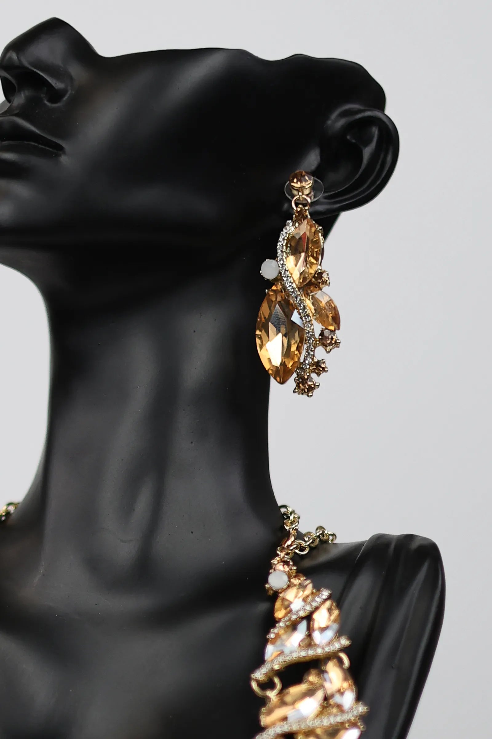 AKSESOR GOLD