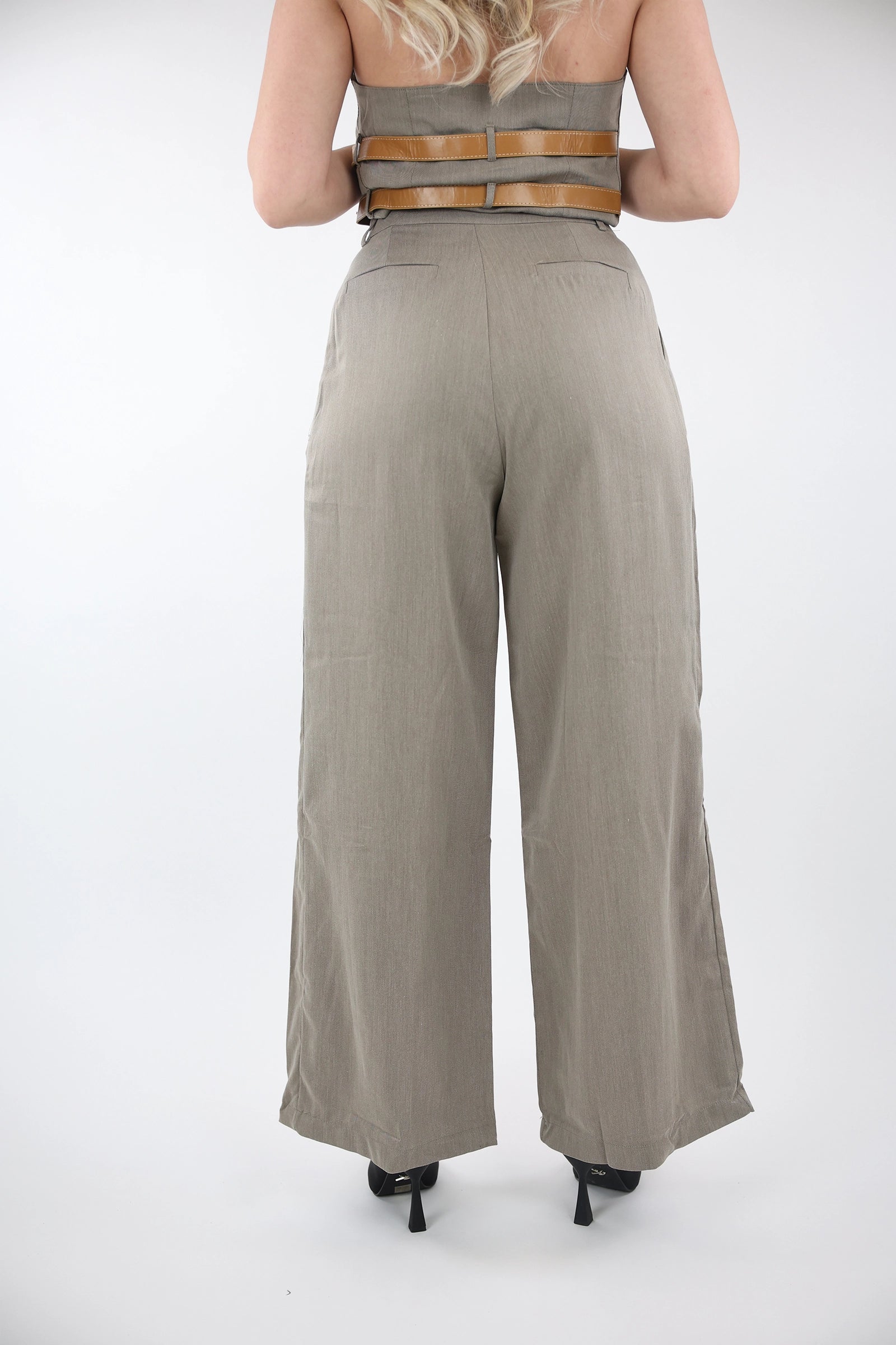 Pantallona pleated ptraight leg