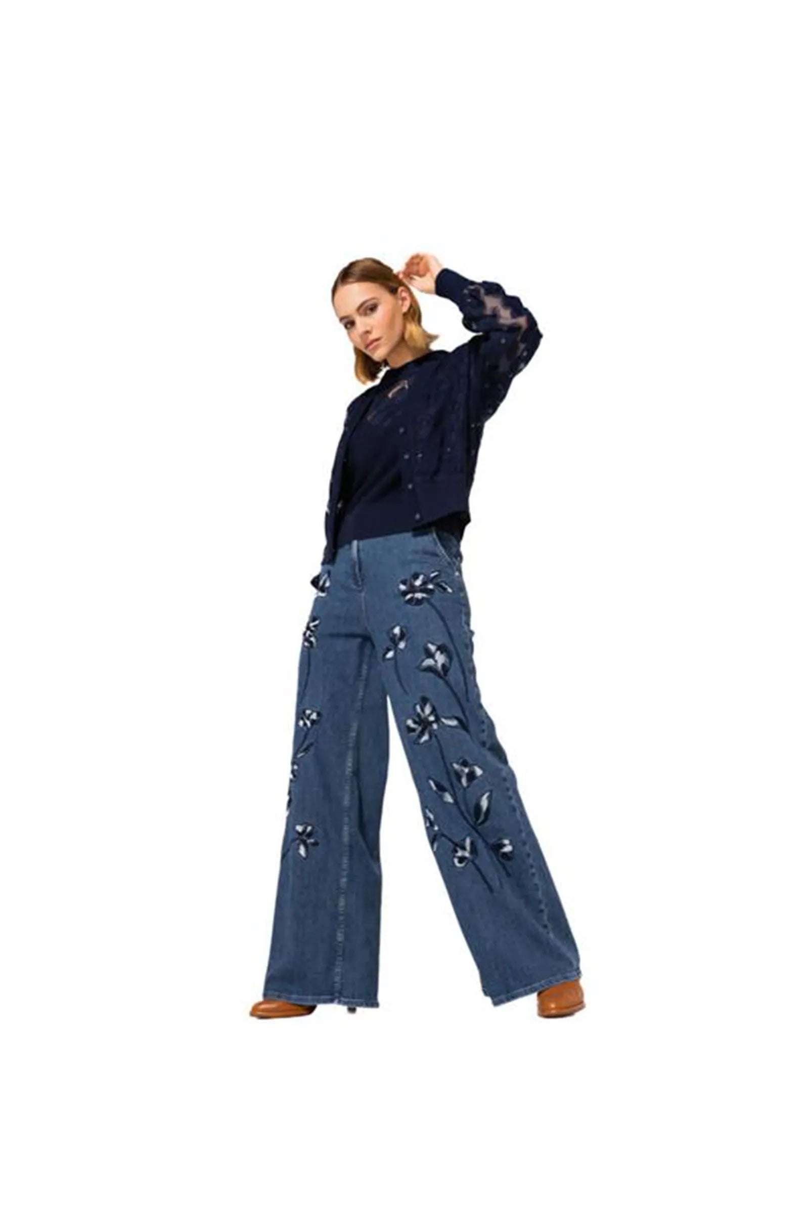 Farmerka floral applique