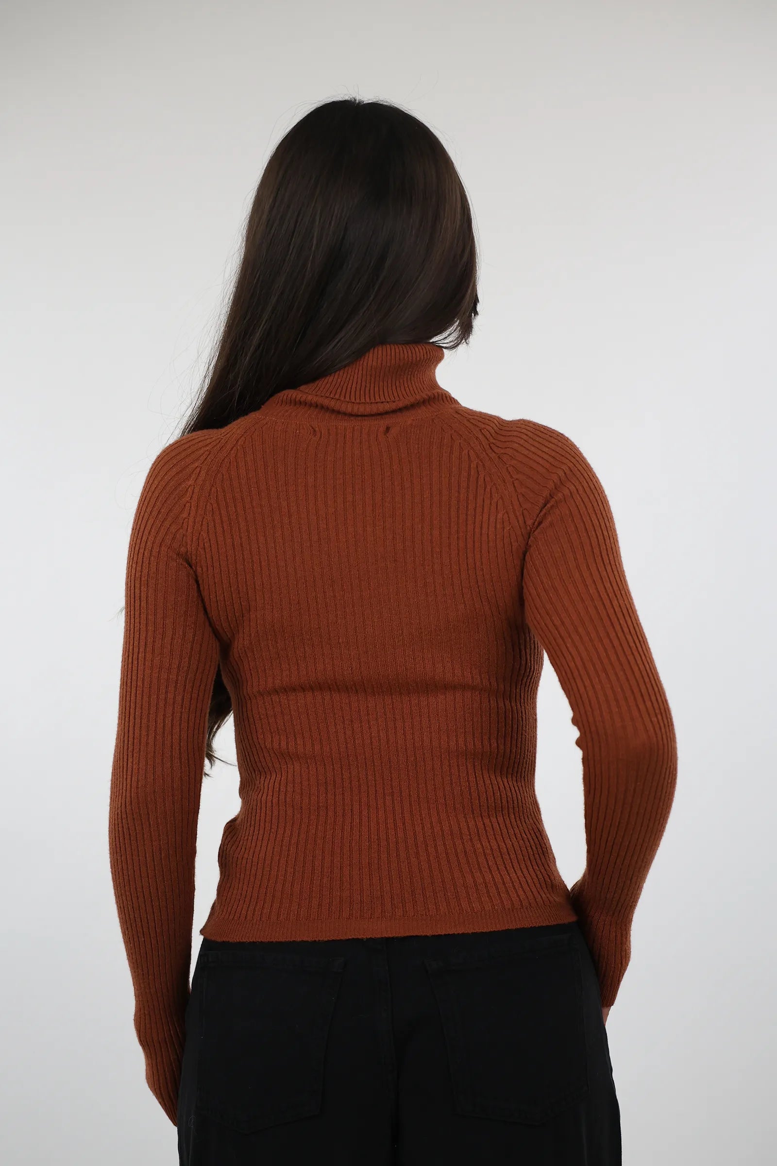 RROLLKE Fitted Rib-Knit