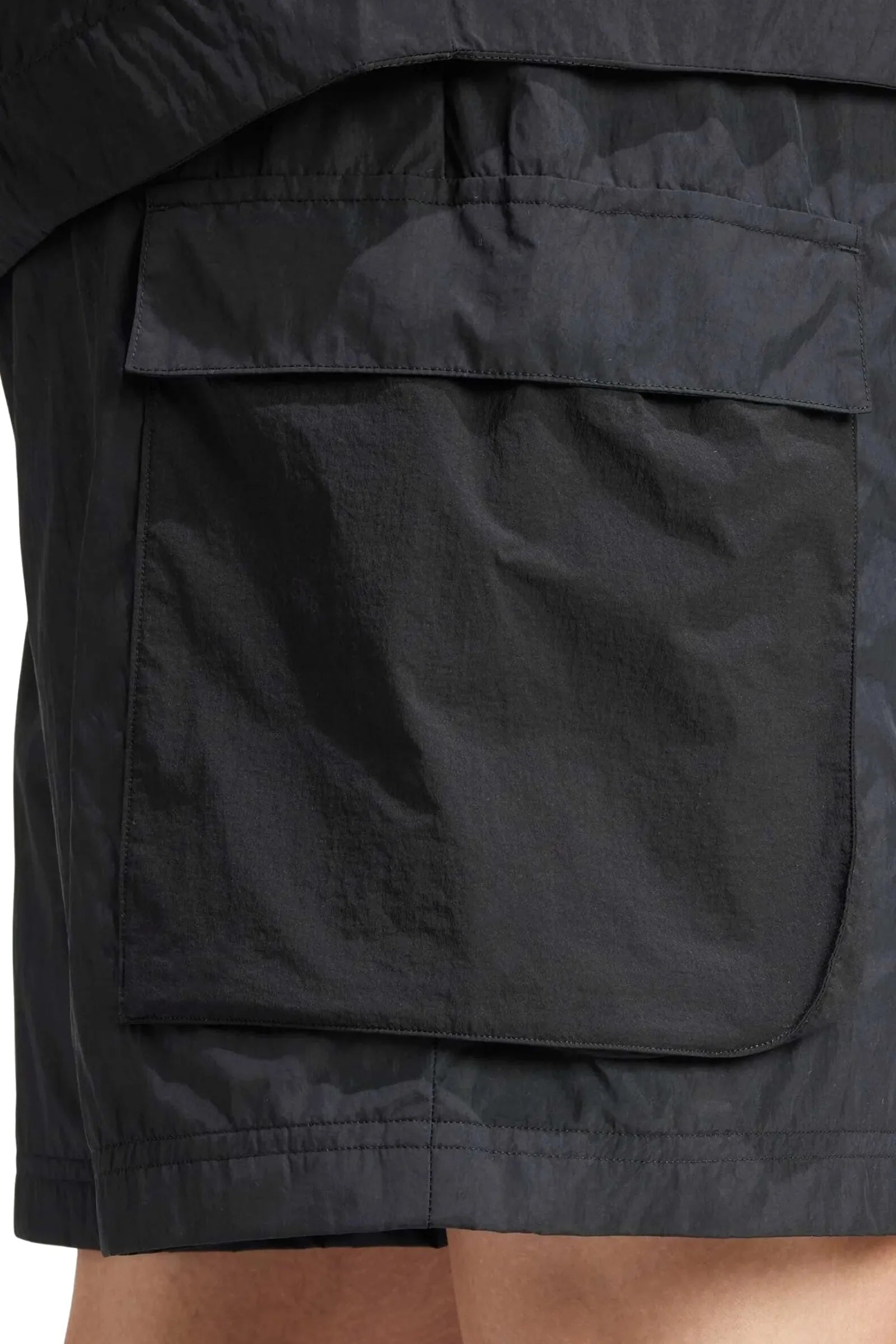 Shorce adidas city escape cargo shorts IS7612