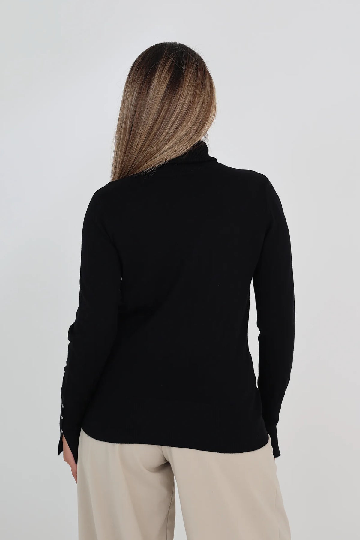 Rrollke mock neck top