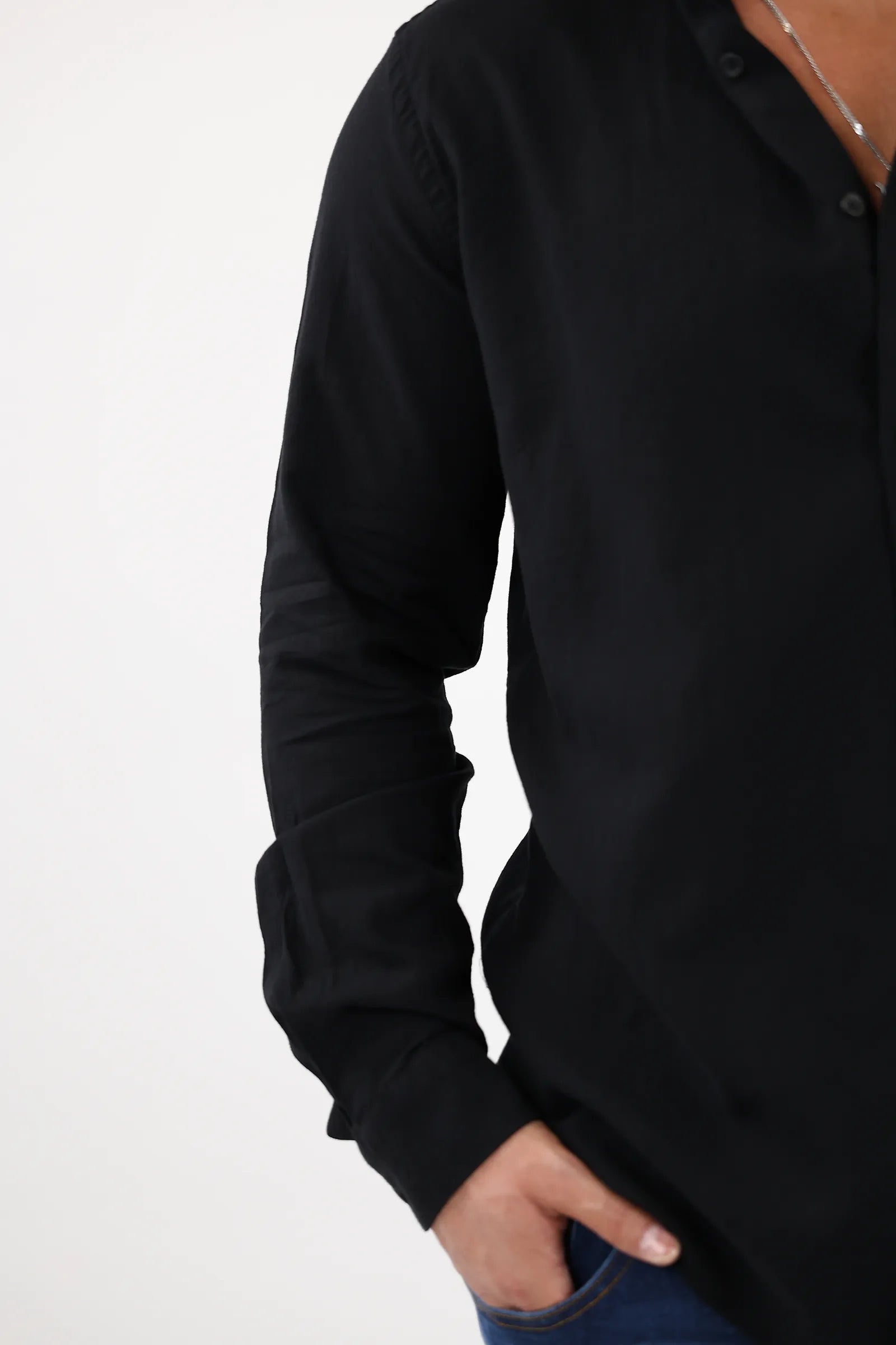 KËMISHË MODERN BLACK