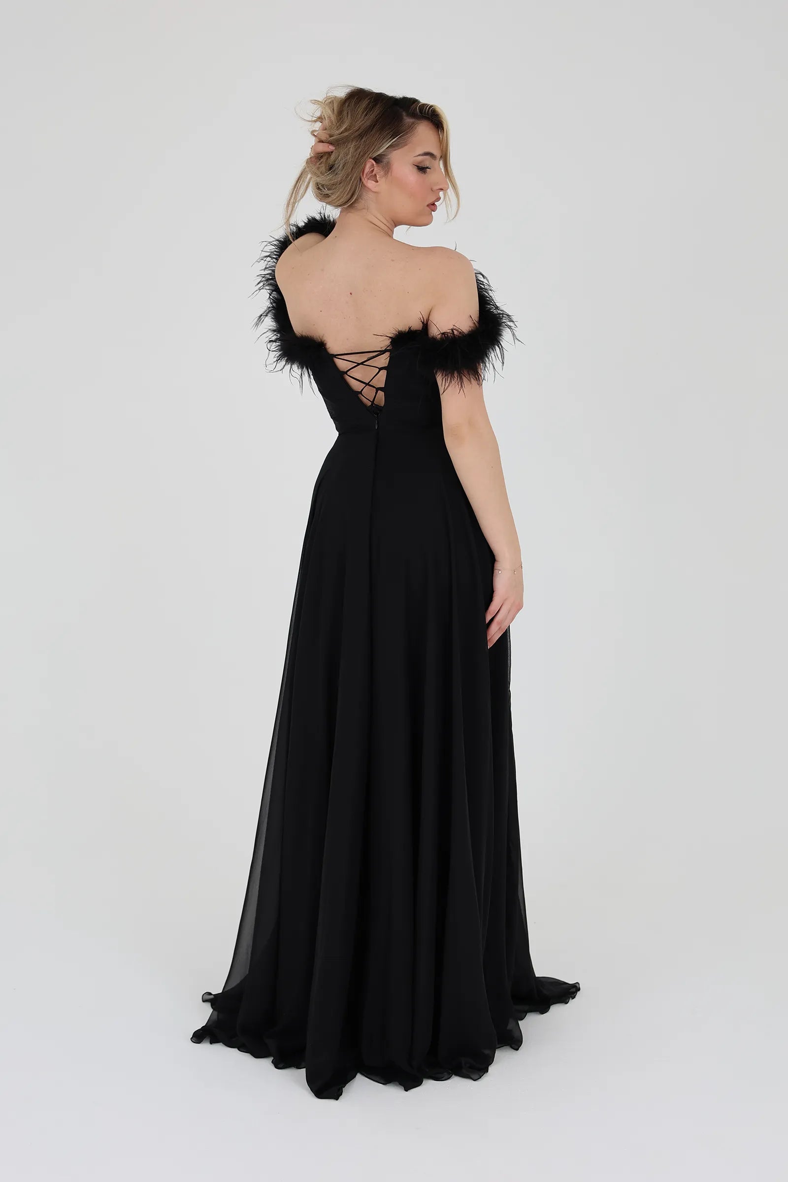 Fustan evening gown