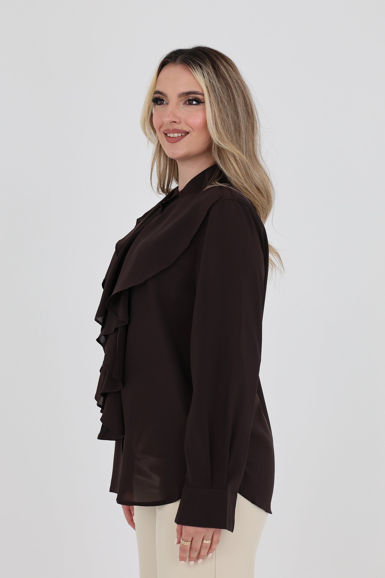 Kemishe ruffle front
